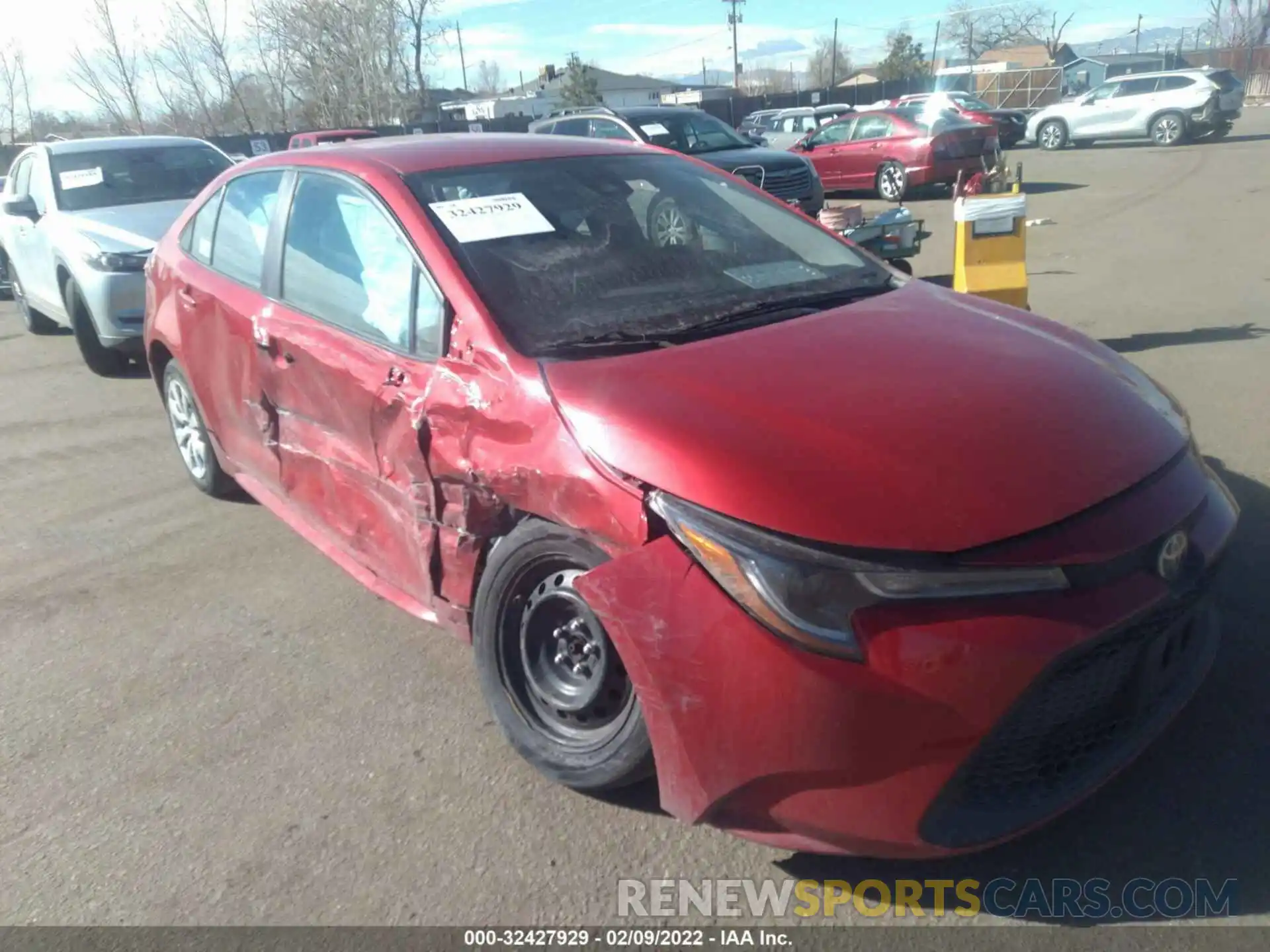 1 Photograph of a damaged car 5YFEPRAE4LP116358 TOYOTA COROLLA 2020