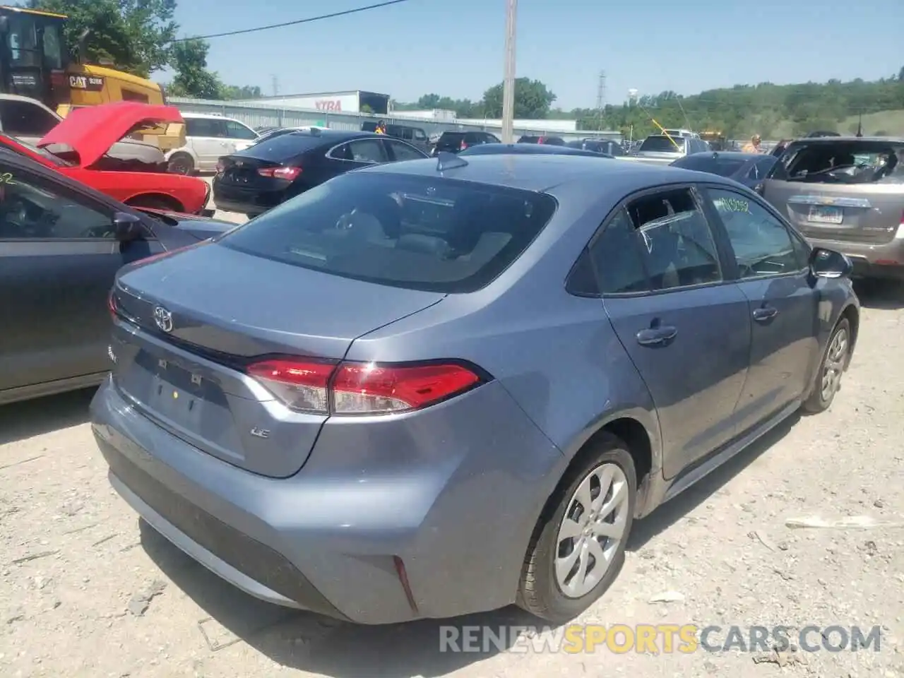 4 Photograph of a damaged car 5YFEPRAE4LP118384 TOYOTA COROLLA 2020