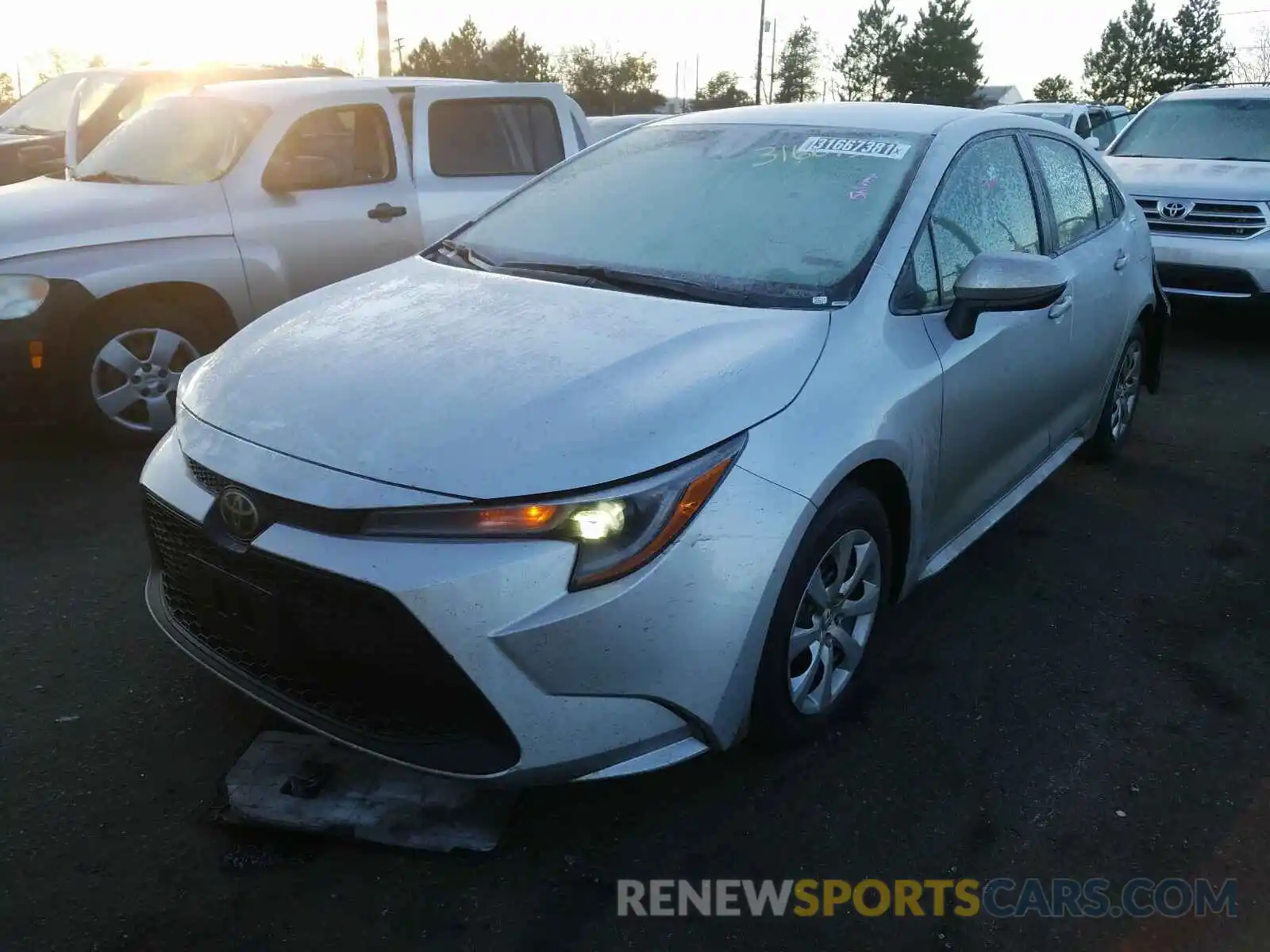 2 Photograph of a damaged car 5YFEPRAE4LP119020 TOYOTA COROLLA 2020