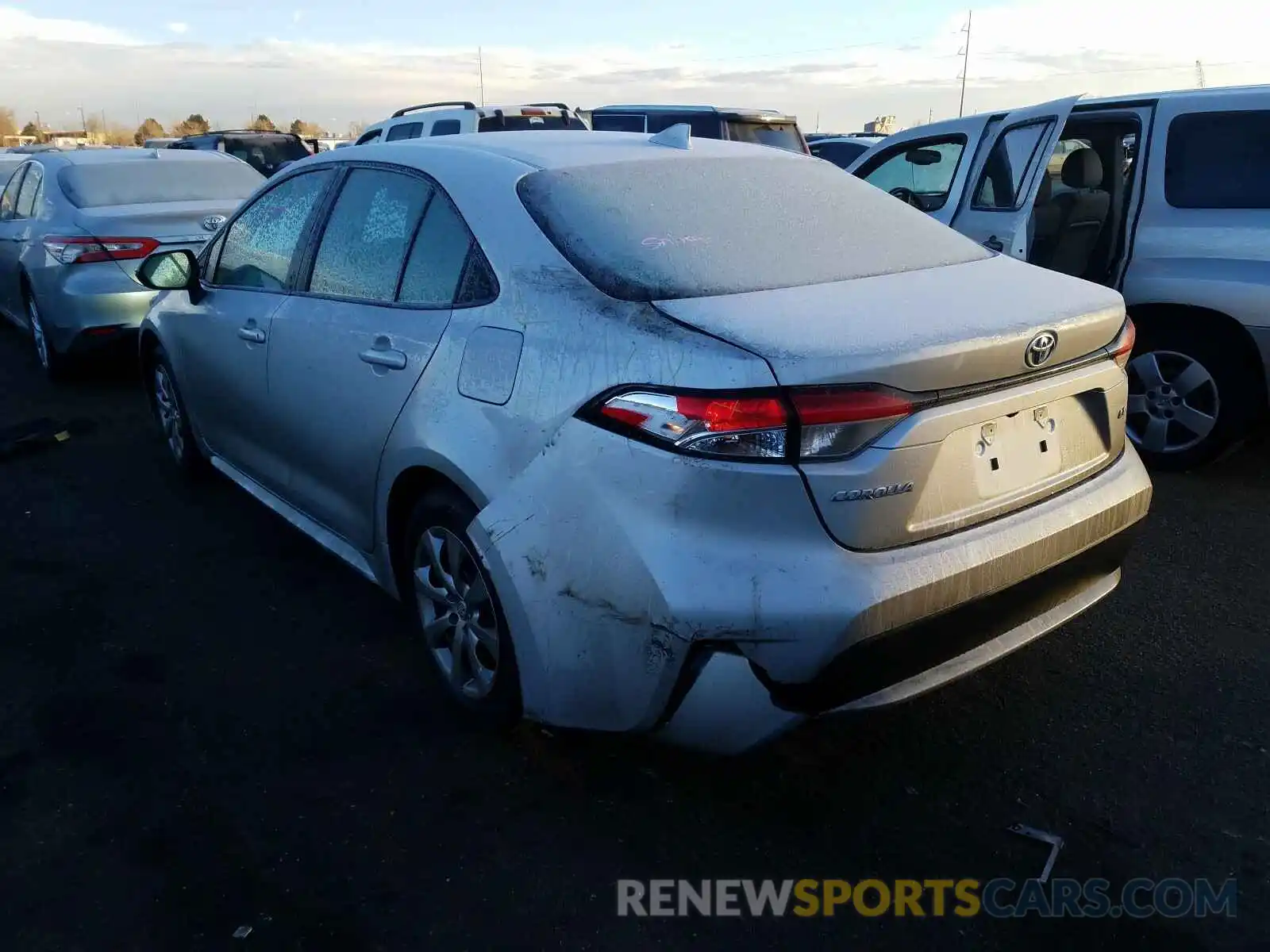 3 Photograph of a damaged car 5YFEPRAE4LP119020 TOYOTA COROLLA 2020