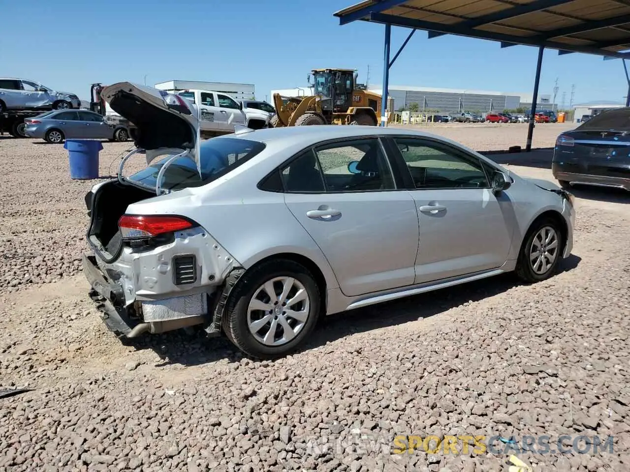 3 Photograph of a damaged car 5YFEPRAE4LP121852 TOYOTA COROLLA 2020