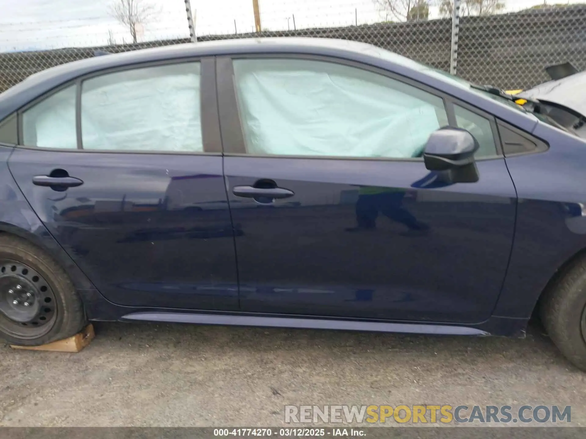 13 Photograph of a damaged car 5YFEPRAE4LP126257 TOYOTA COROLLA 2020