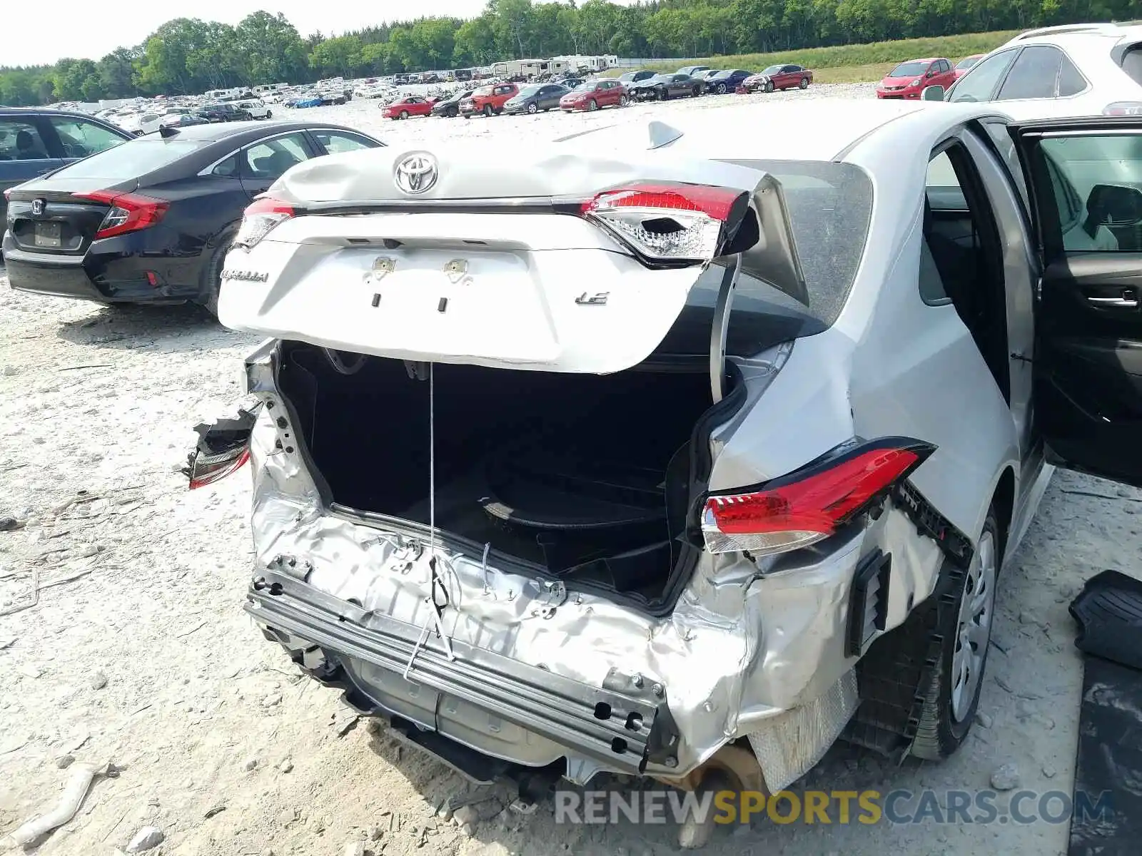 9 Photograph of a damaged car 5YFEPRAE4LP127585 TOYOTA COROLLA 2020