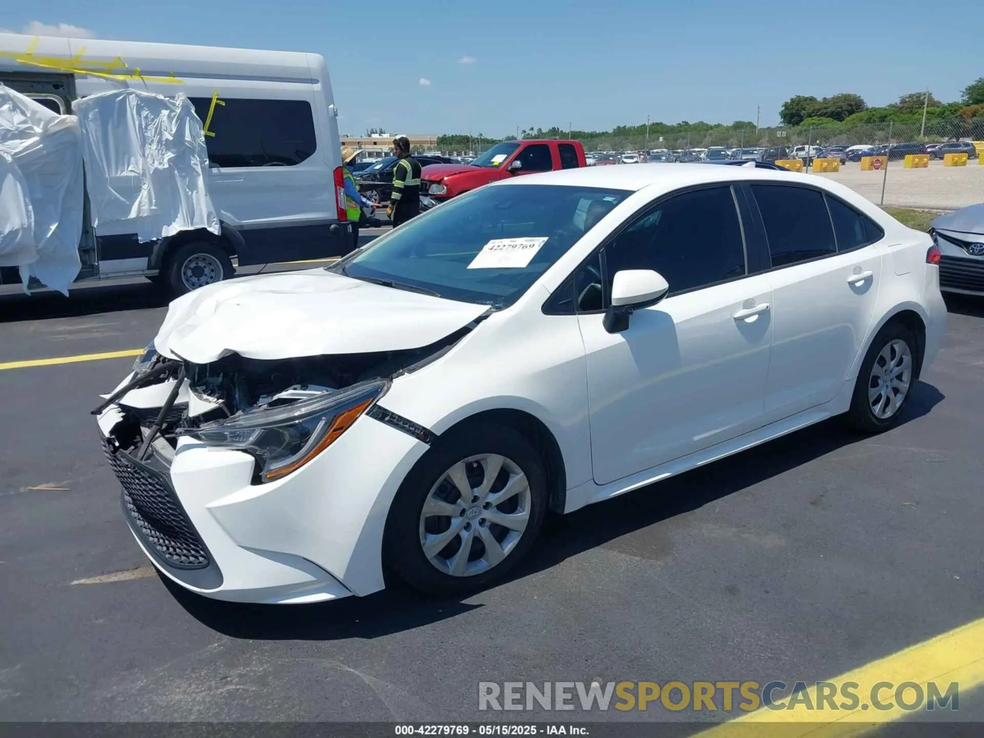 2 Photograph of a damaged car 5YFEPRAE4LP128560 TOYOTA COROLLA 2020