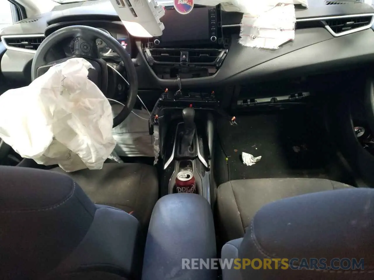 8 Photograph of a damaged car 5YFEPRAE4LP129627 TOYOTA COROLLA 2020