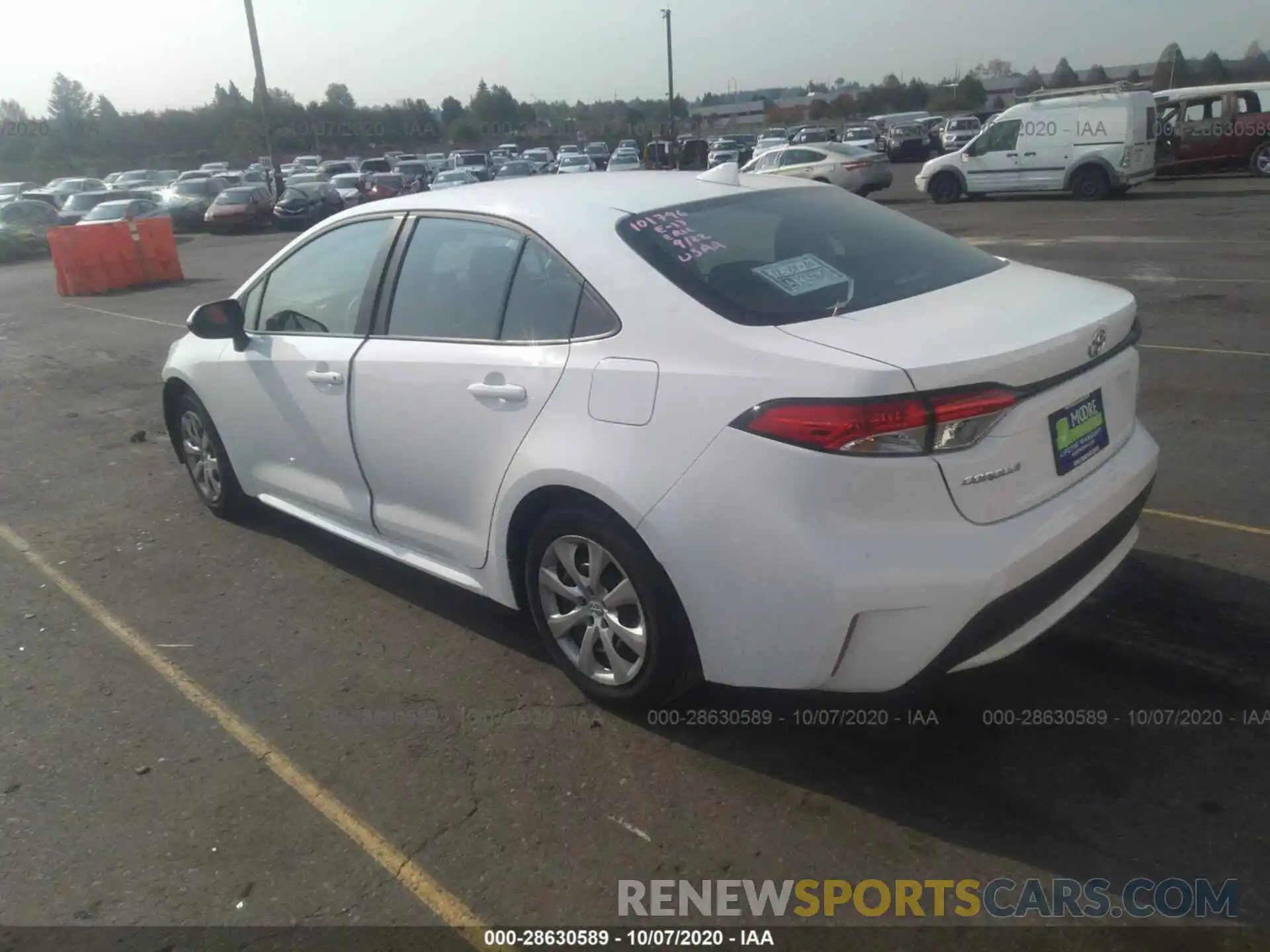 3 Photograph of a damaged car 5YFEPRAE4LP136738 TOYOTA COROLLA 2020