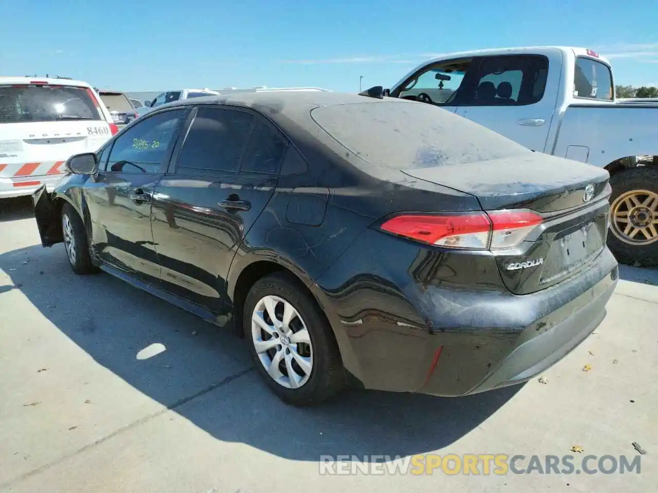 3 Photograph of a damaged car 5YFEPRAE4LP136934 TOYOTA COROLLA 2020