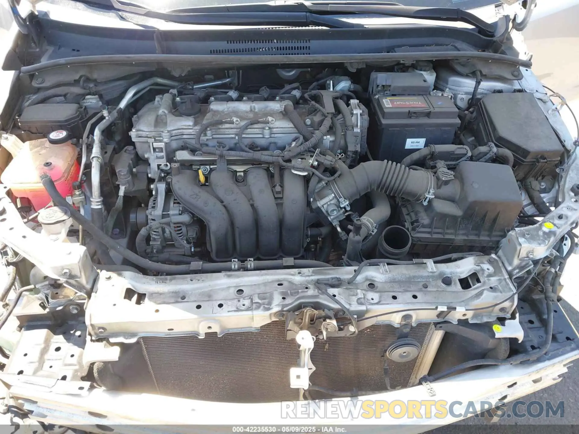 10 Photograph of a damaged car 5YFEPRAE5LP005883 TOYOTA COROLLA 2020