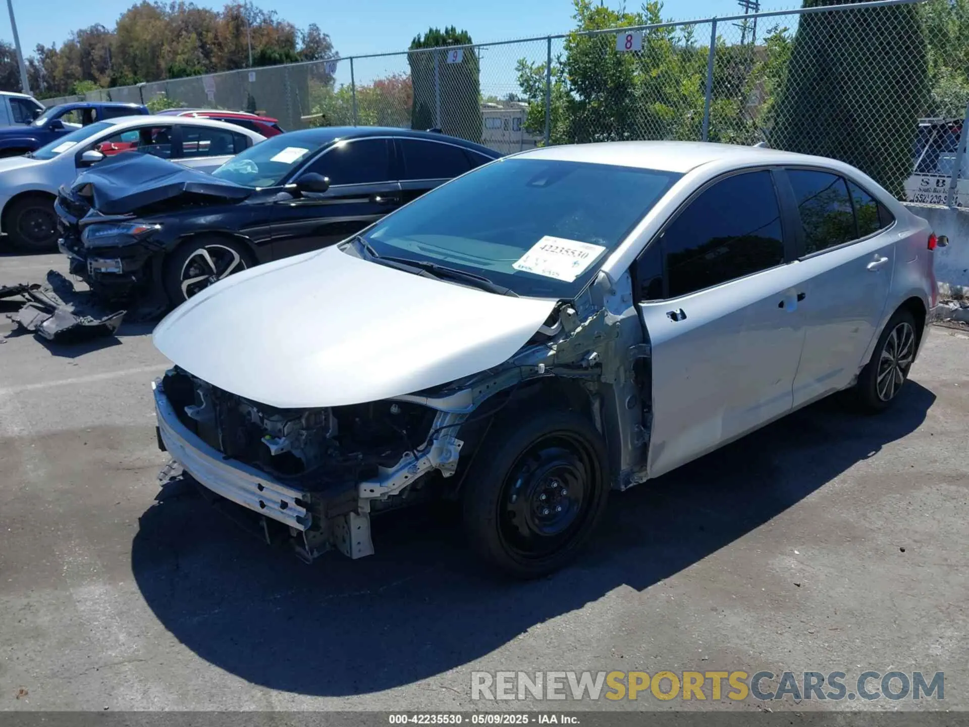 2 Photograph of a damaged car 5YFEPRAE5LP005883 TOYOTA COROLLA 2020