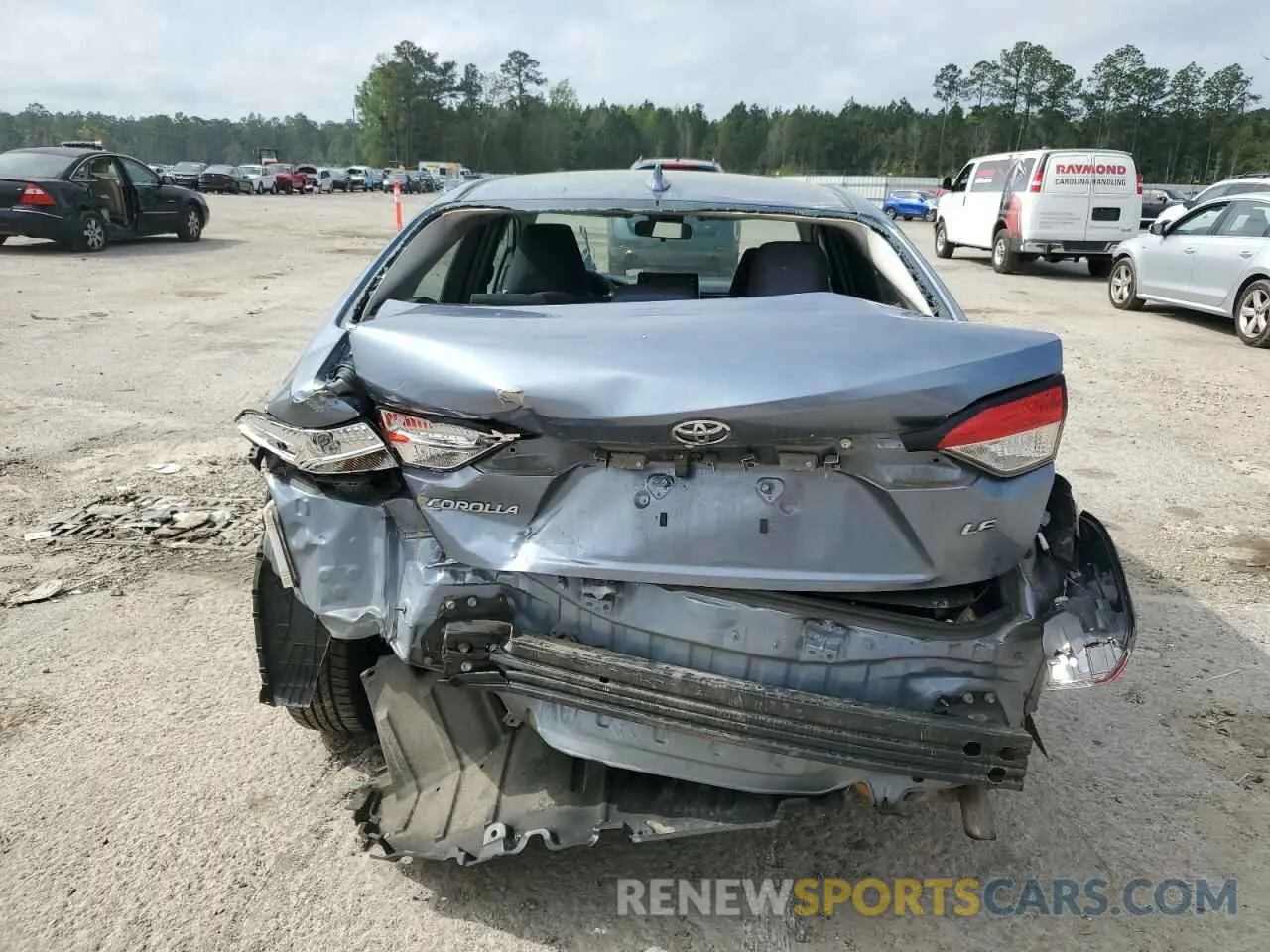 6 Photograph of a damaged car 5YFEPRAE5LP010842 TOYOTA COROLLA 2020