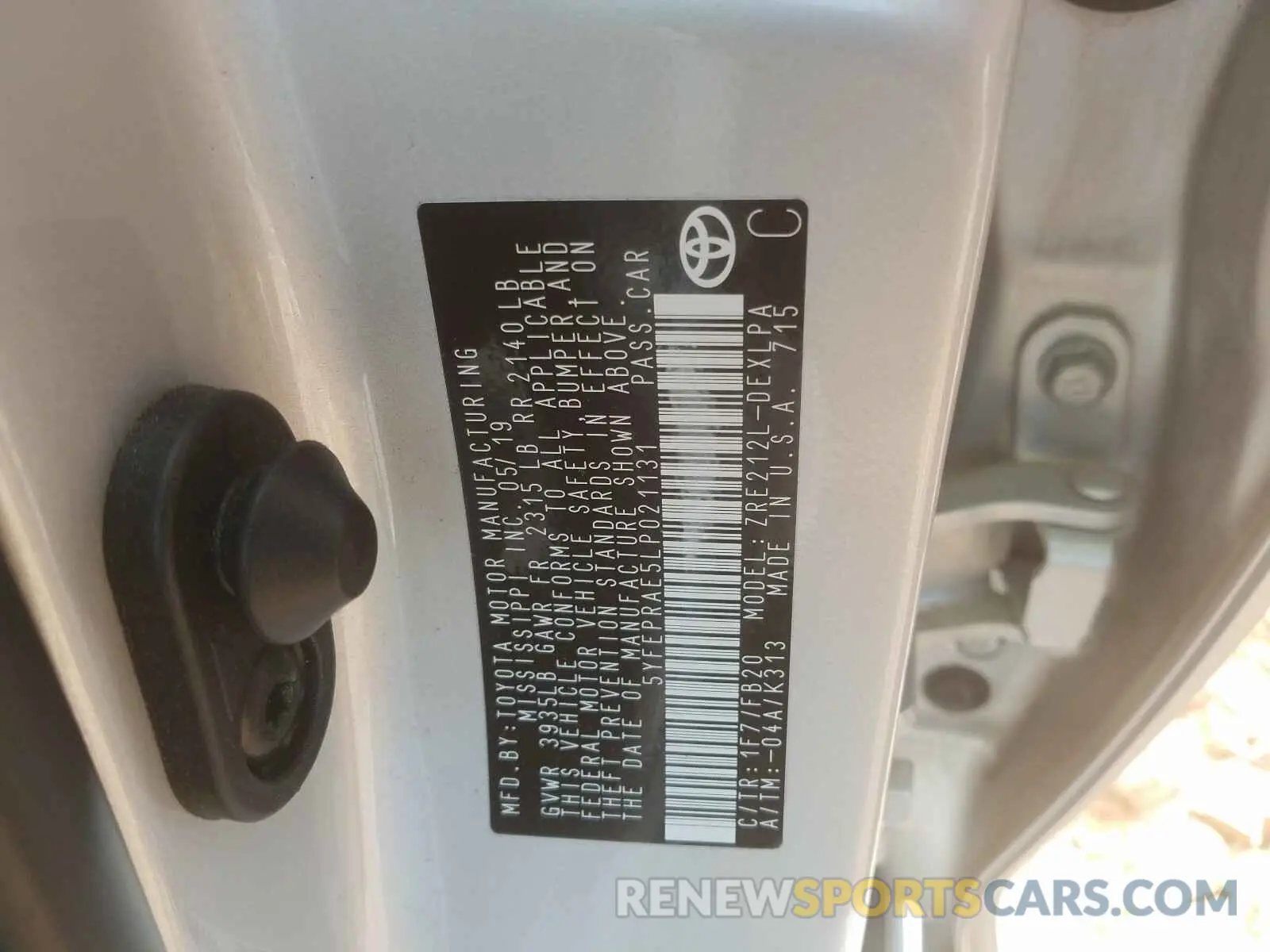 10 Photograph of a damaged car 5YFEPRAE5LP021131 TOYOTA COROLLA 2020
