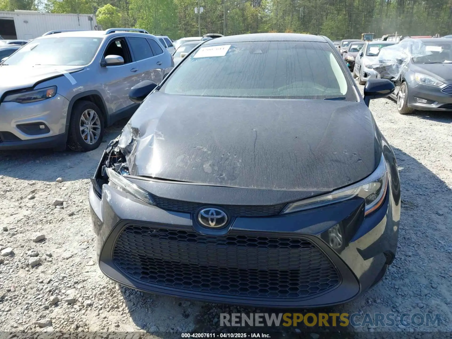 12 Photograph of a damaged car 5YFEPRAE5LP023204 TOYOTA COROLLA 2020