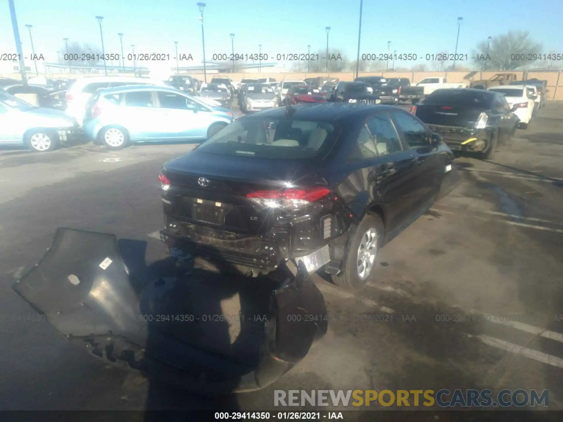 4 Photograph of a damaged car 5YFEPRAE5LP028192 TOYOTA COROLLA 2020