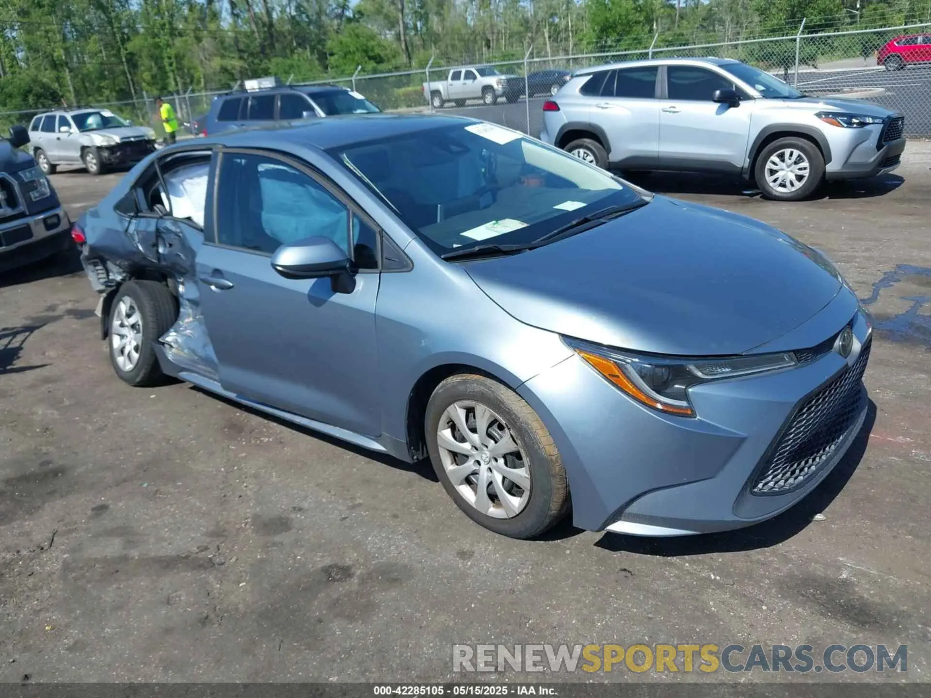 1 Photograph of a damaged car 5YFEPRAE5LP035336 TOYOTA COROLLA 2020