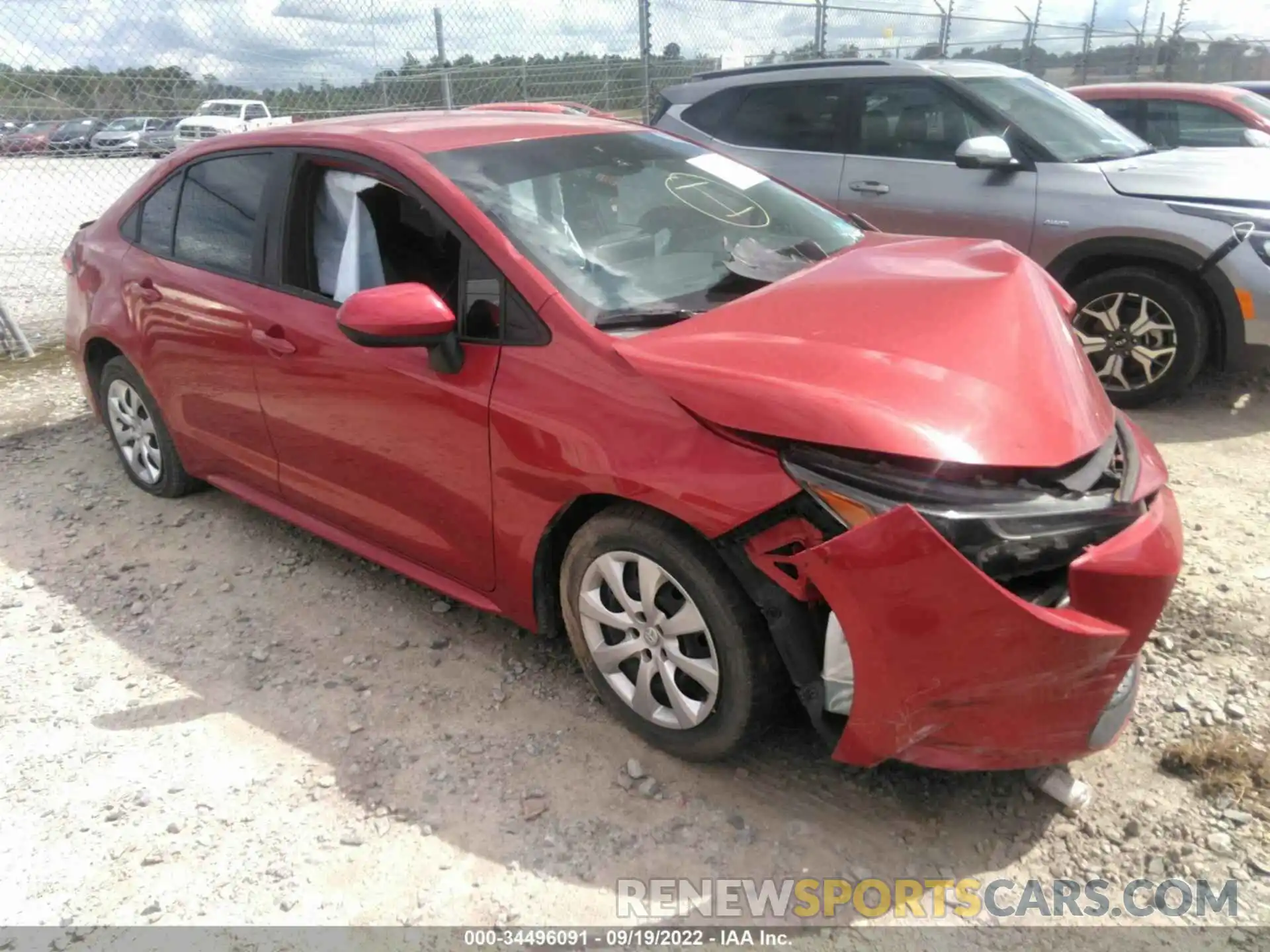 1 Photograph of a damaged car 5YFEPRAE5LP049866 TOYOTA COROLLA 2020