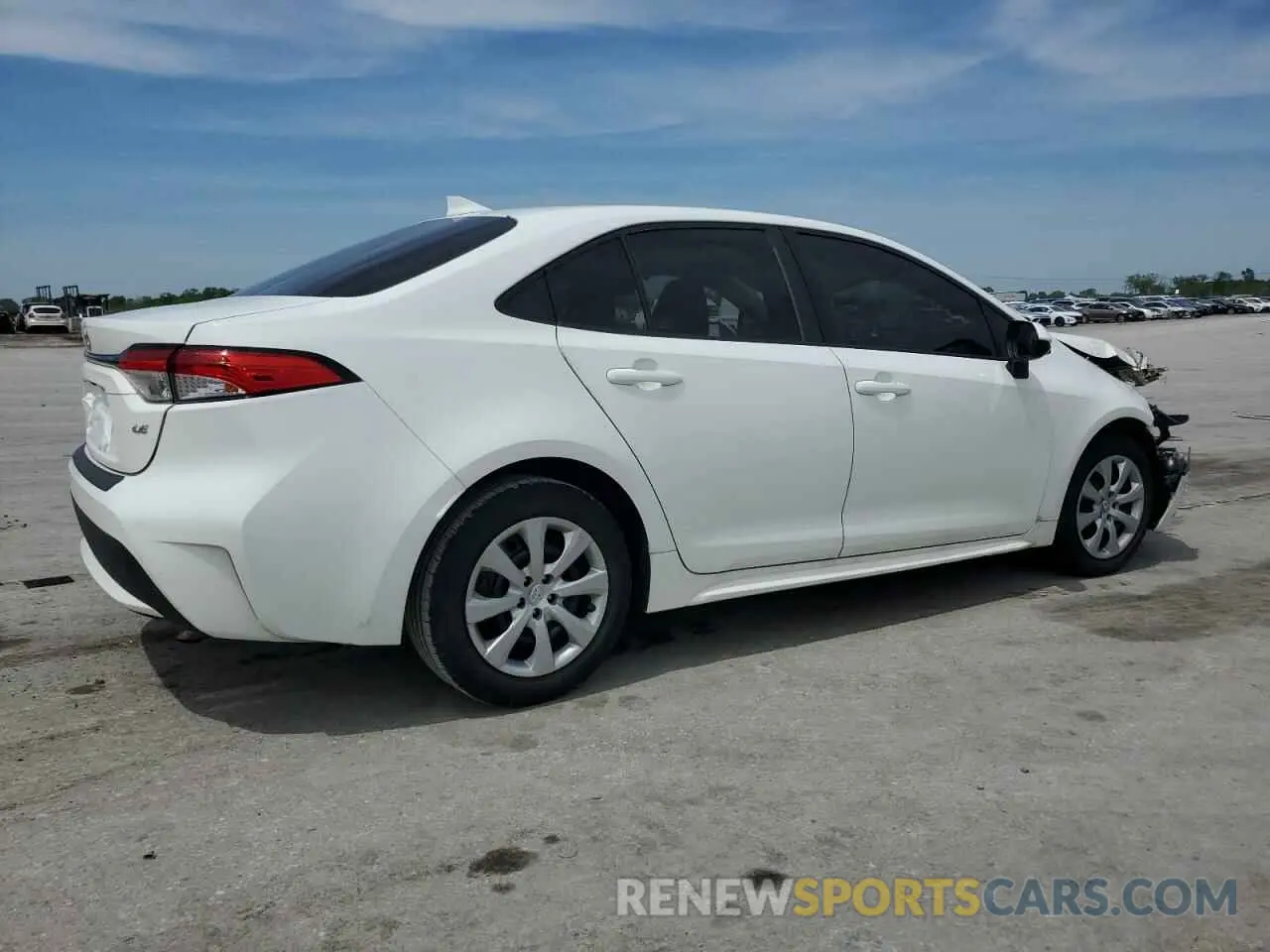 3 Photograph of a damaged car 5YFEPRAE5LP053528 TOYOTA COROLLA 2020