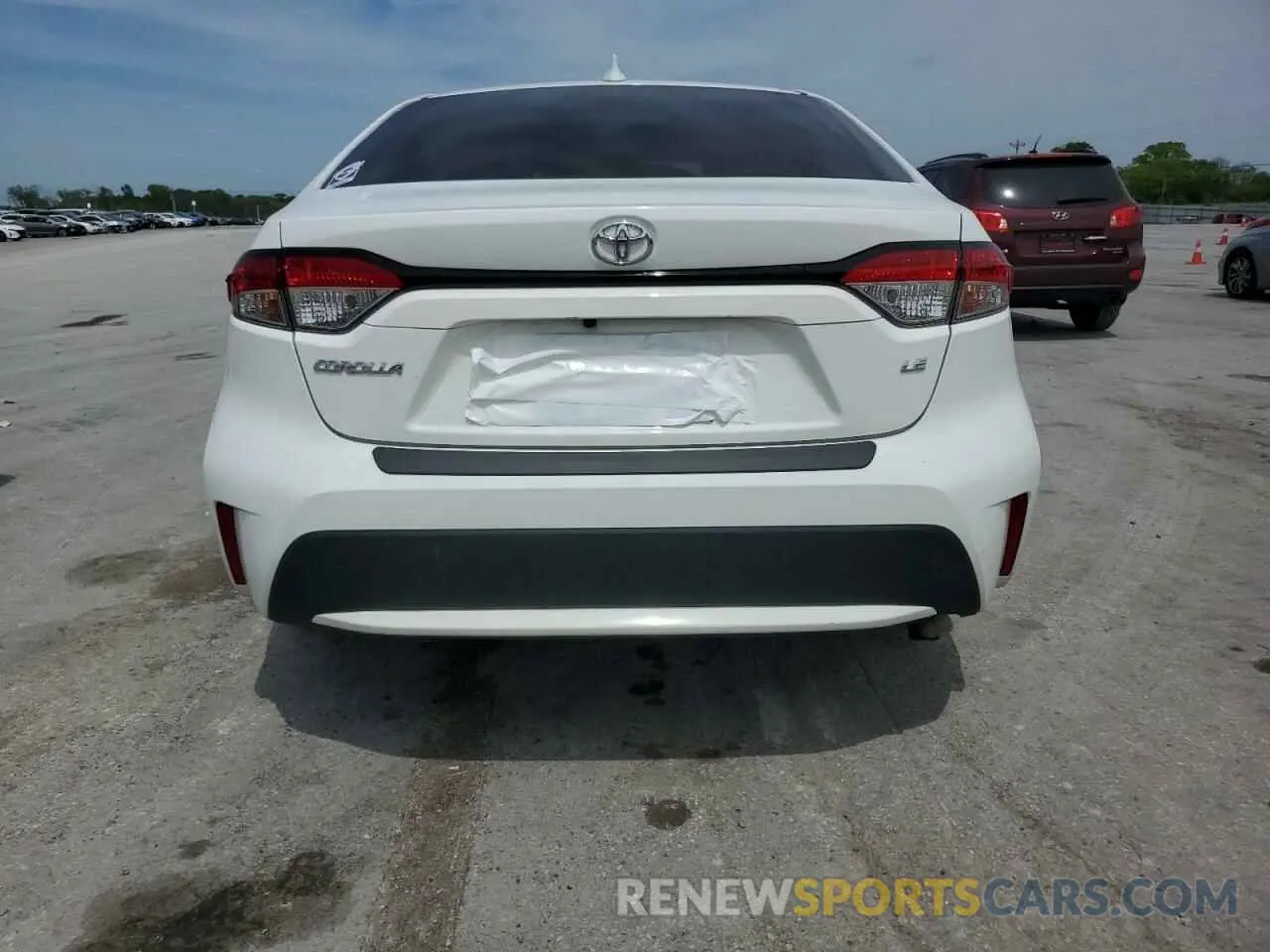 6 Photograph of a damaged car 5YFEPRAE5LP053528 TOYOTA COROLLA 2020
