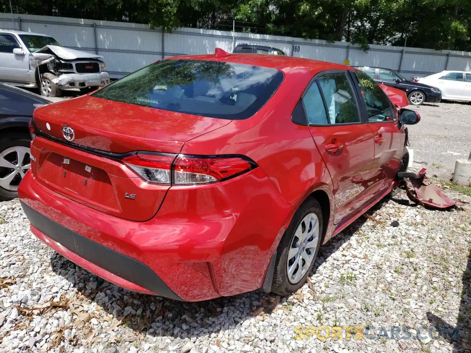 4 Photograph of a damaged car 5YFEPRAE5LP057871 TOYOTA COROLLA 2020