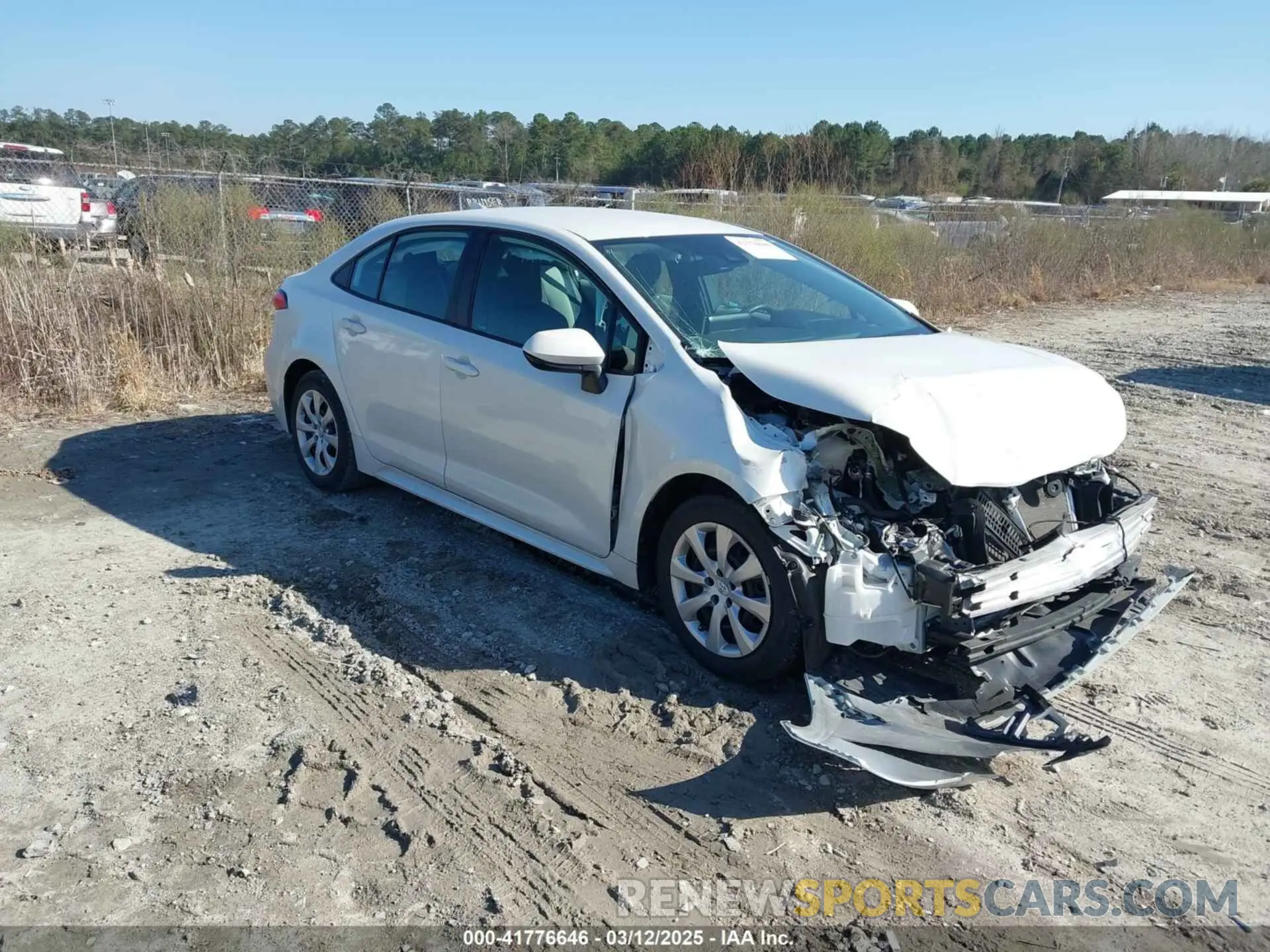 1 Photograph of a damaged car 5YFEPRAE5LP058809 TOYOTA COROLLA 2020