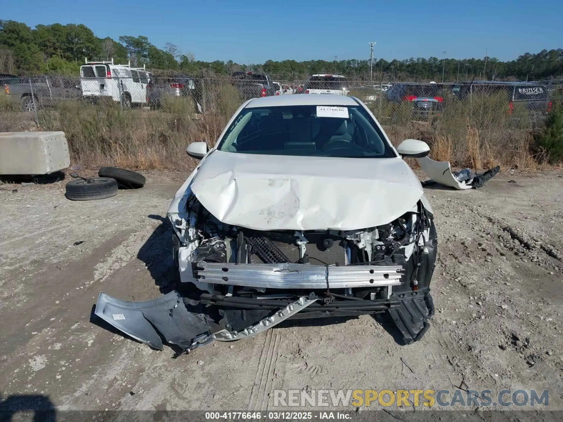 13 Photograph of a damaged car 5YFEPRAE5LP058809 TOYOTA COROLLA 2020