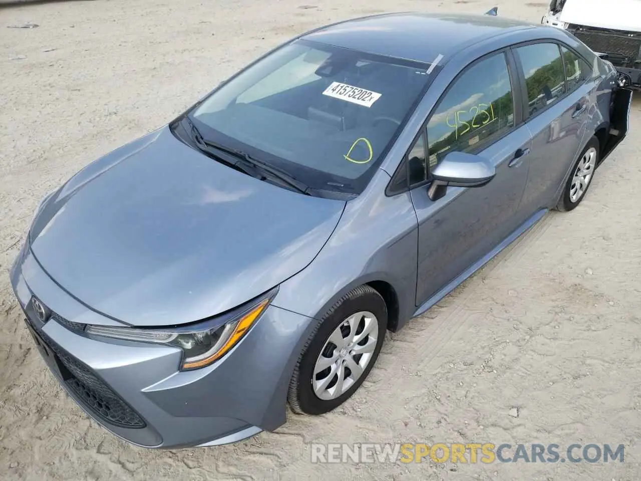 2 Photograph of a damaged car 5YFEPRAE5LP062990 TOYOTA COROLLA 2020