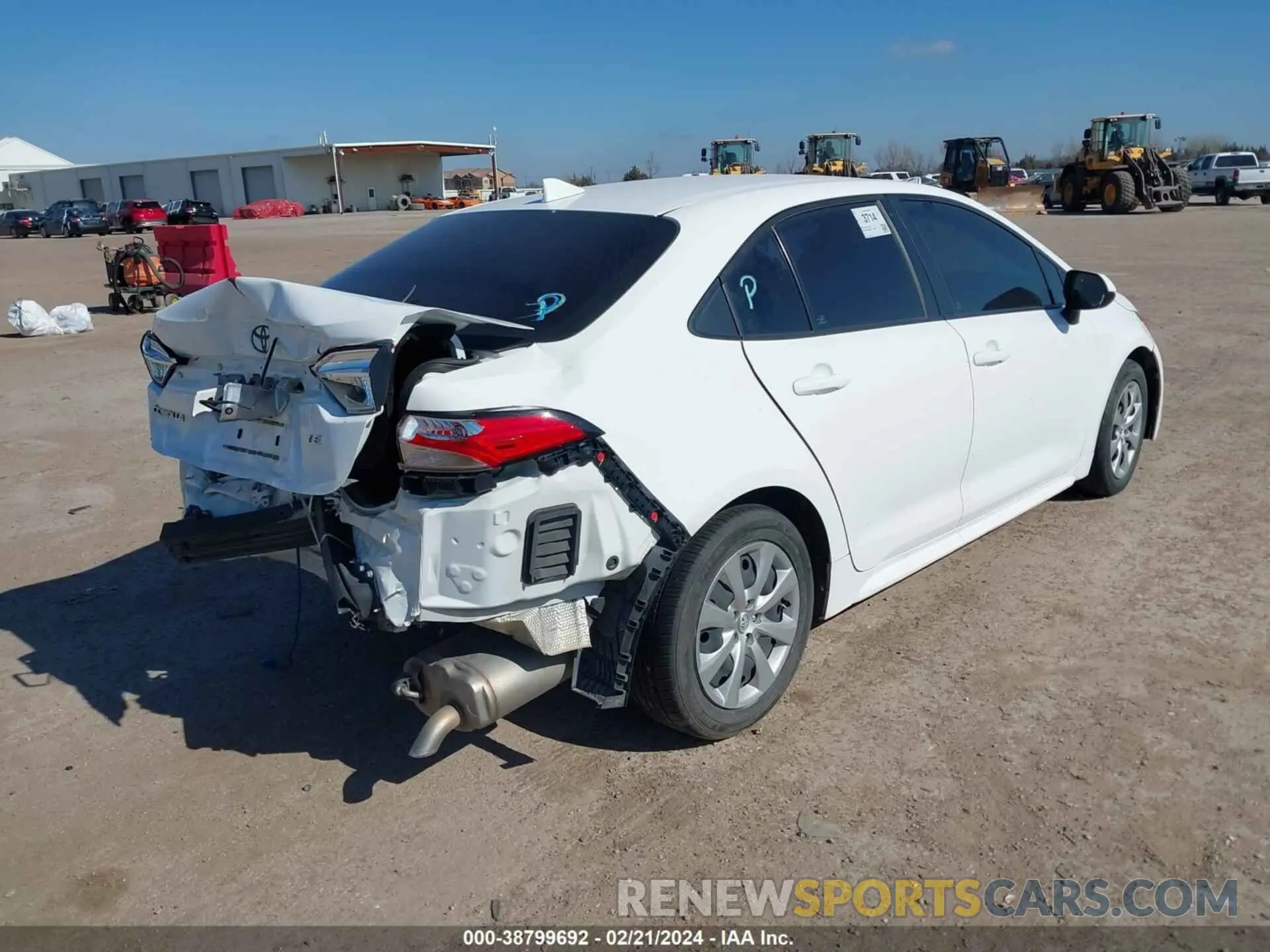 4 Photograph of a damaged car 5YFEPRAE5LP068059 TOYOTA COROLLA 2020