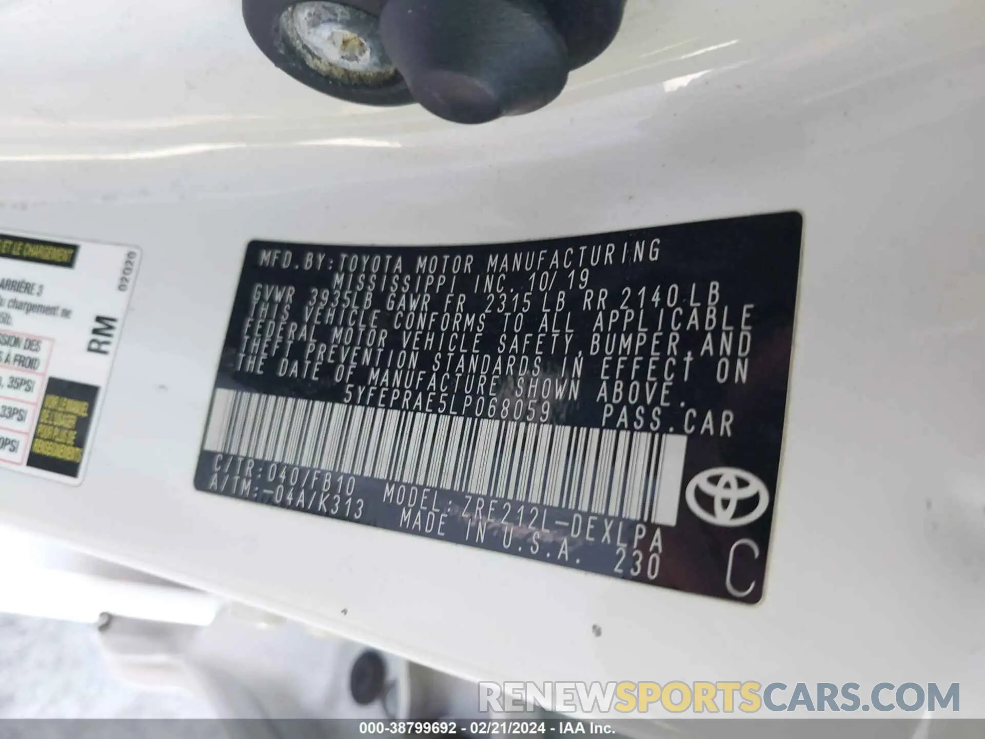 9 Photograph of a damaged car 5YFEPRAE5LP068059 TOYOTA COROLLA 2020