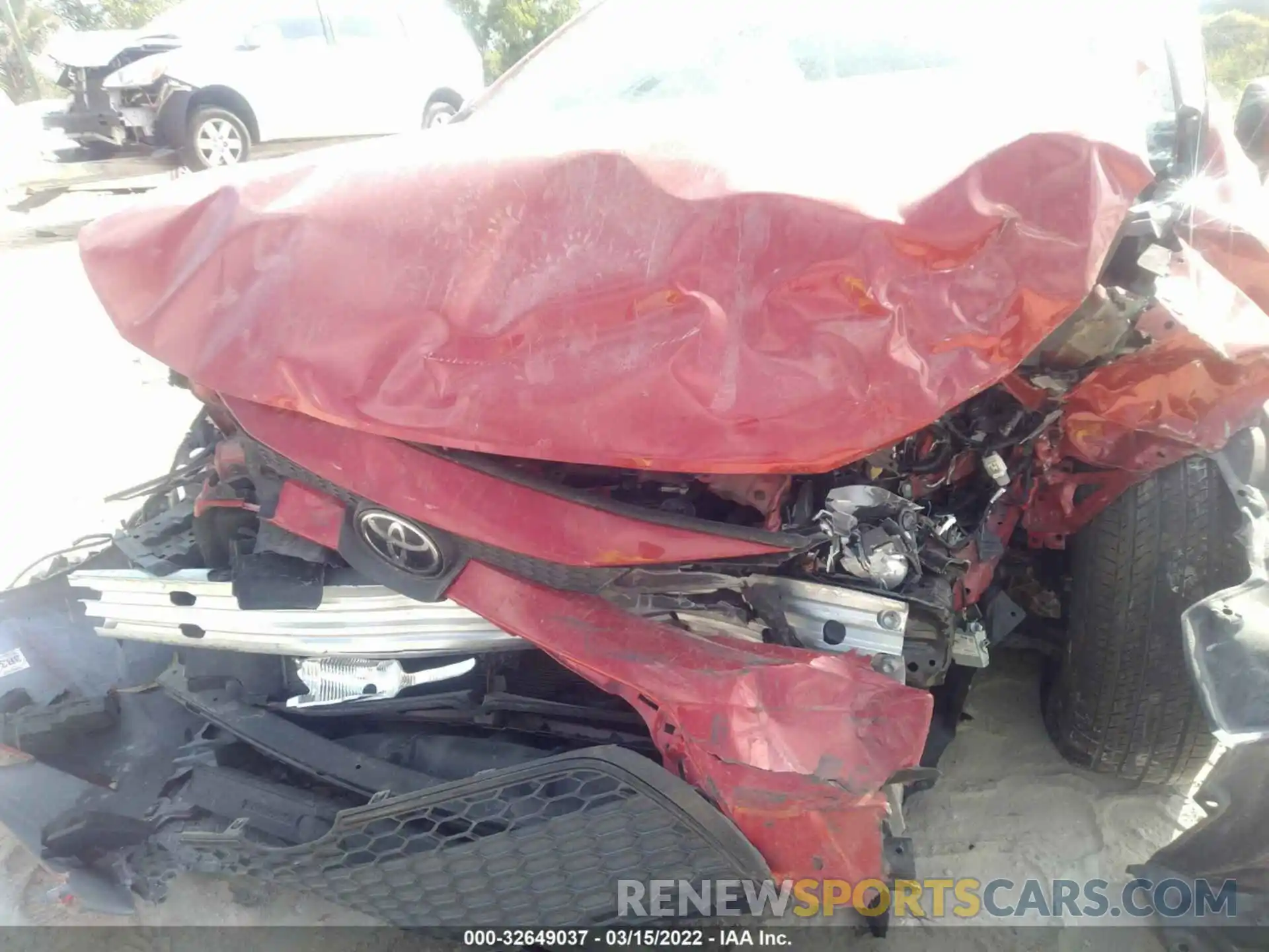 6 Photograph of a damaged car 5YFEPRAE5LP070541 TOYOTA COROLLA 2020