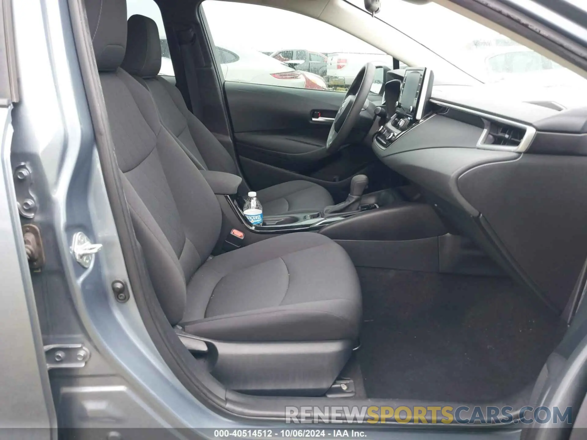 5 Photograph of a damaged car 5YFEPRAE5LP071849 TOYOTA COROLLA 2020
