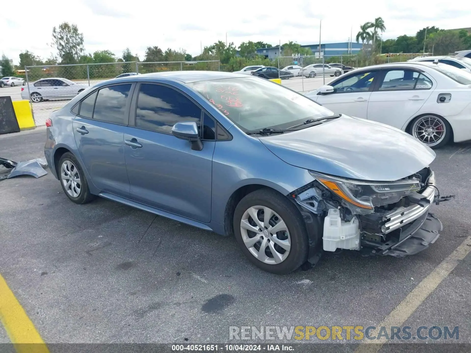1 Photograph of a damaged car 5YFEPRAE5LP071933 TOYOTA COROLLA 2020