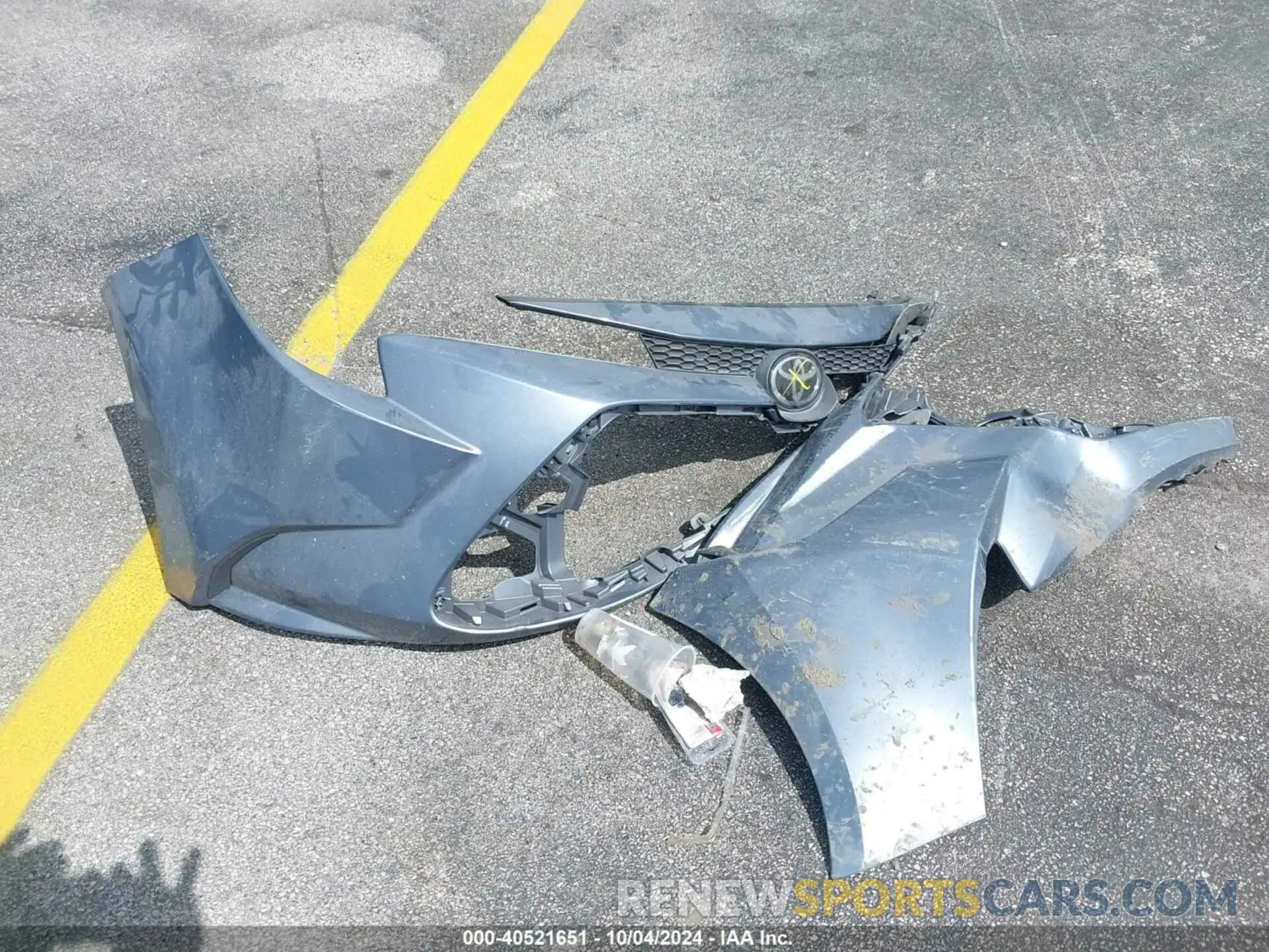 12 Photograph of a damaged car 5YFEPRAE5LP071933 TOYOTA COROLLA 2020