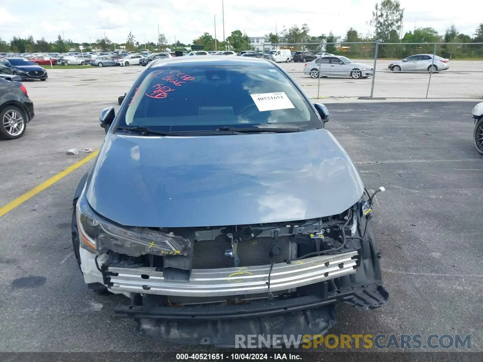 13 Photograph of a damaged car 5YFEPRAE5LP071933 TOYOTA COROLLA 2020