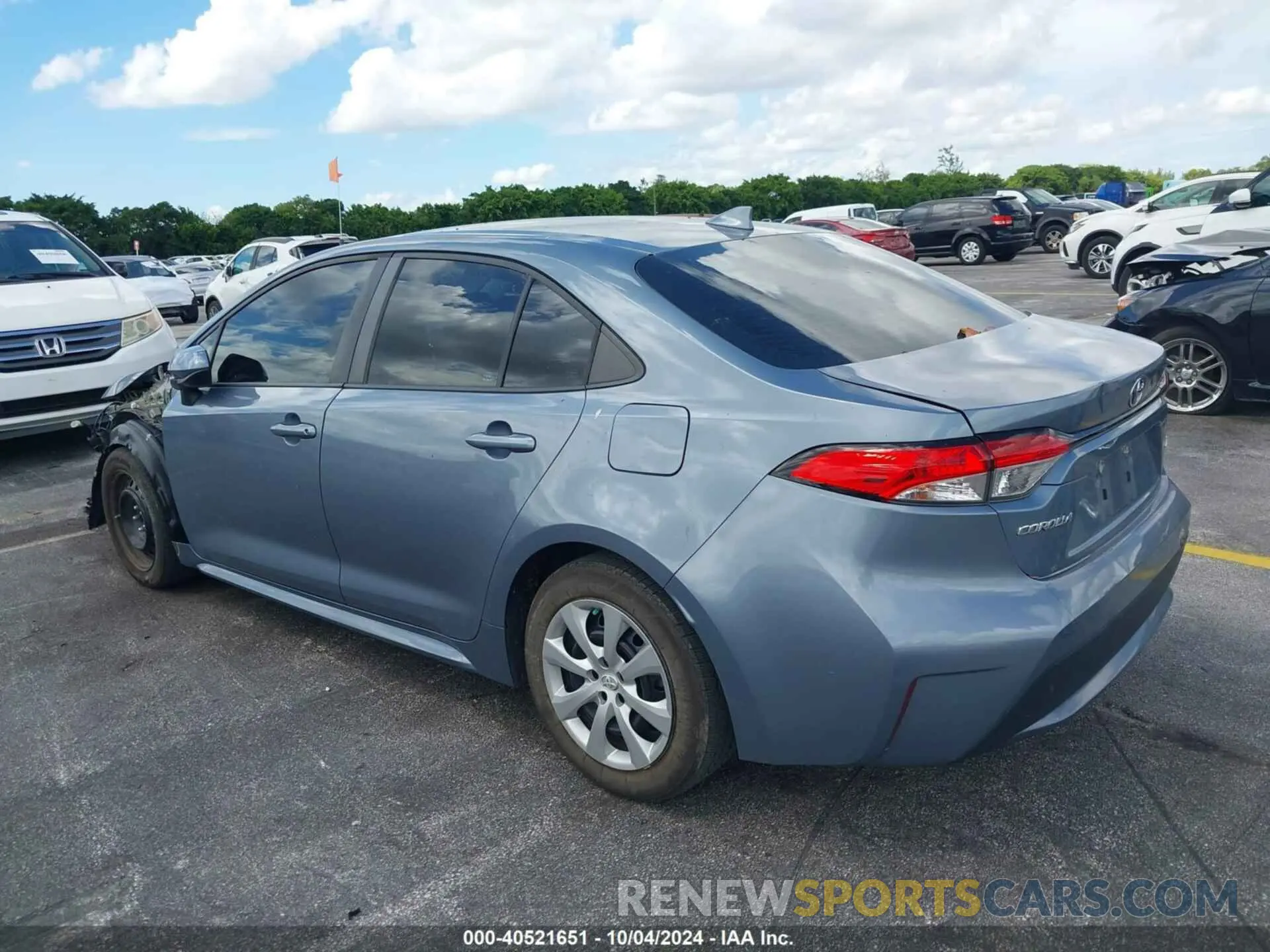 3 Photograph of a damaged car 5YFEPRAE5LP071933 TOYOTA COROLLA 2020
