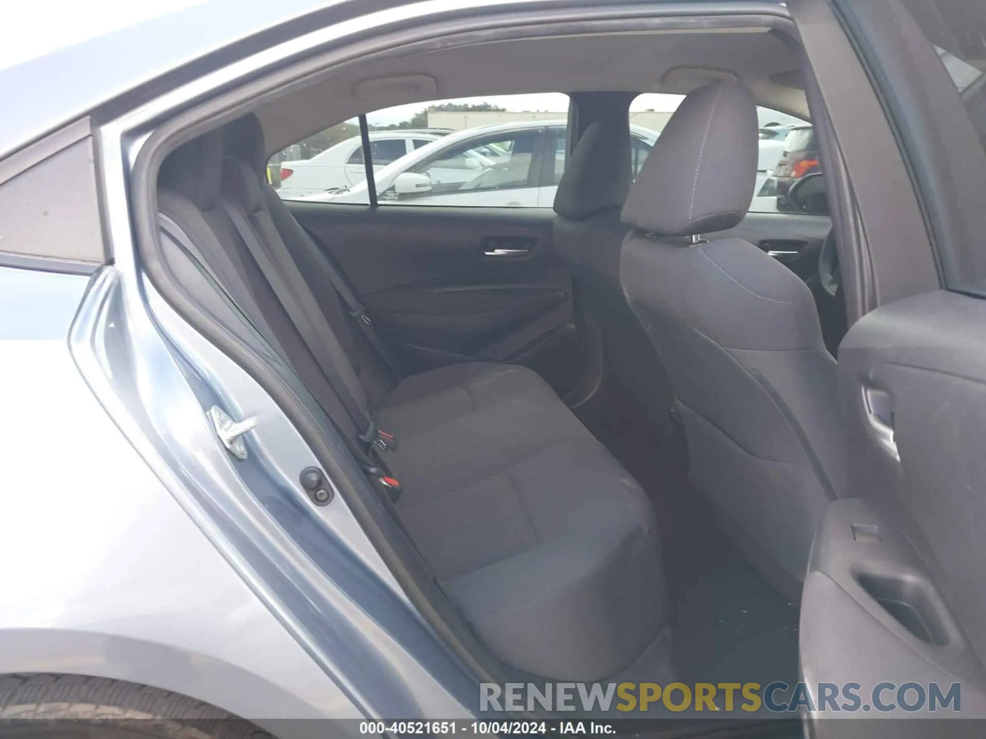 8 Photograph of a damaged car 5YFEPRAE5LP071933 TOYOTA COROLLA 2020