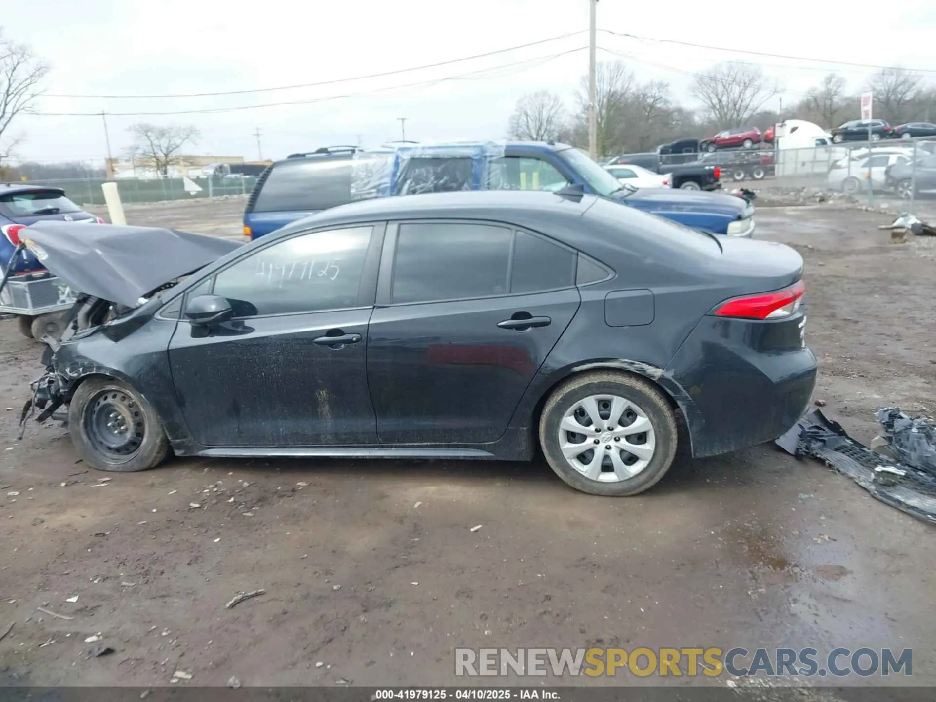 14 Photograph of a damaged car 5YFEPRAE5LP073276 TOYOTA COROLLA 2020