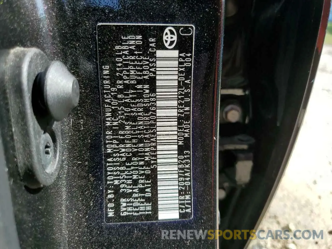 12 Photograph of a damaged car 5YFEPRAE5LP076386 TOYOTA COROLLA 2020
