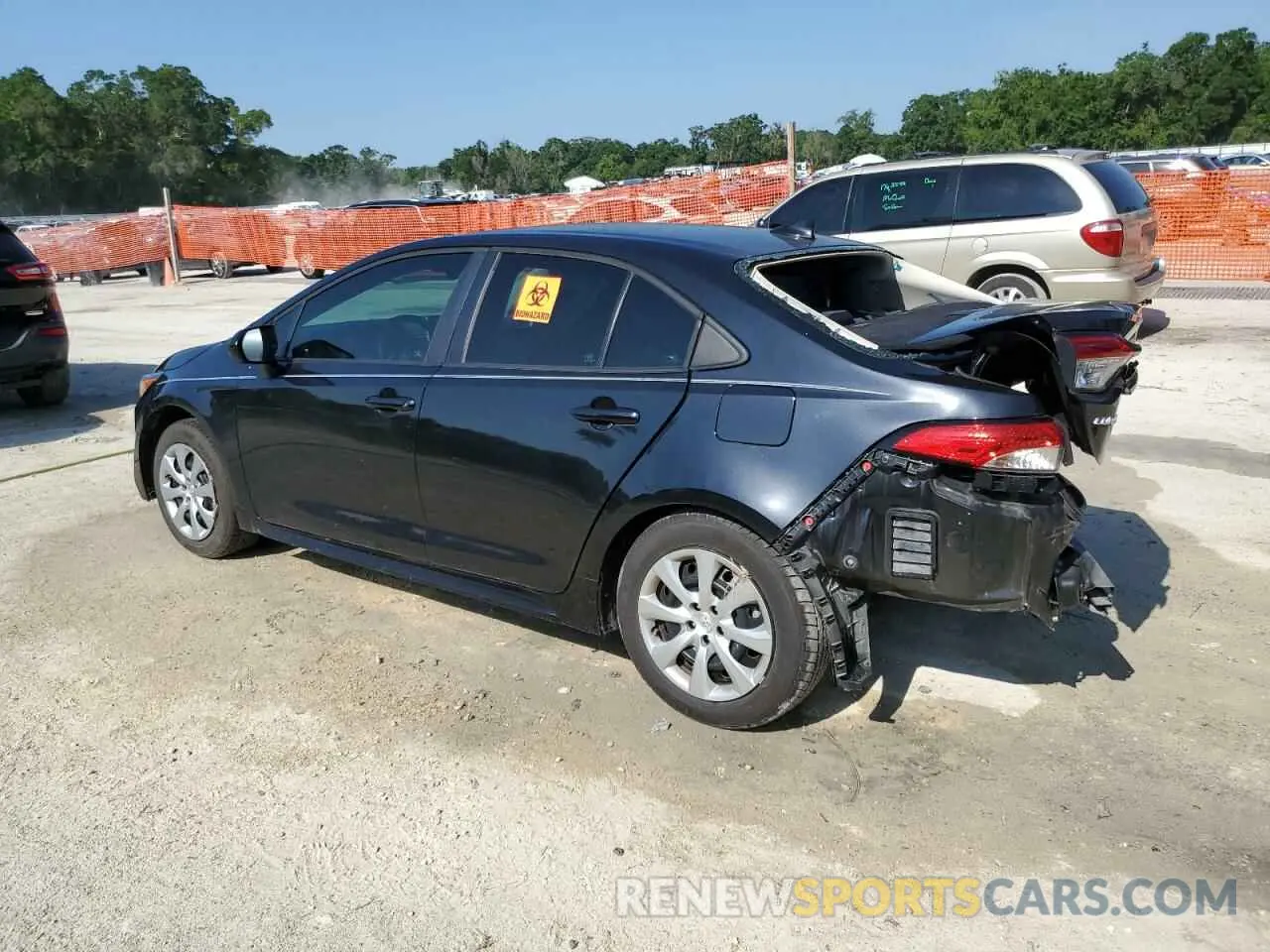2 Photograph of a damaged car 5YFEPRAE5LP076386 TOYOTA COROLLA 2020