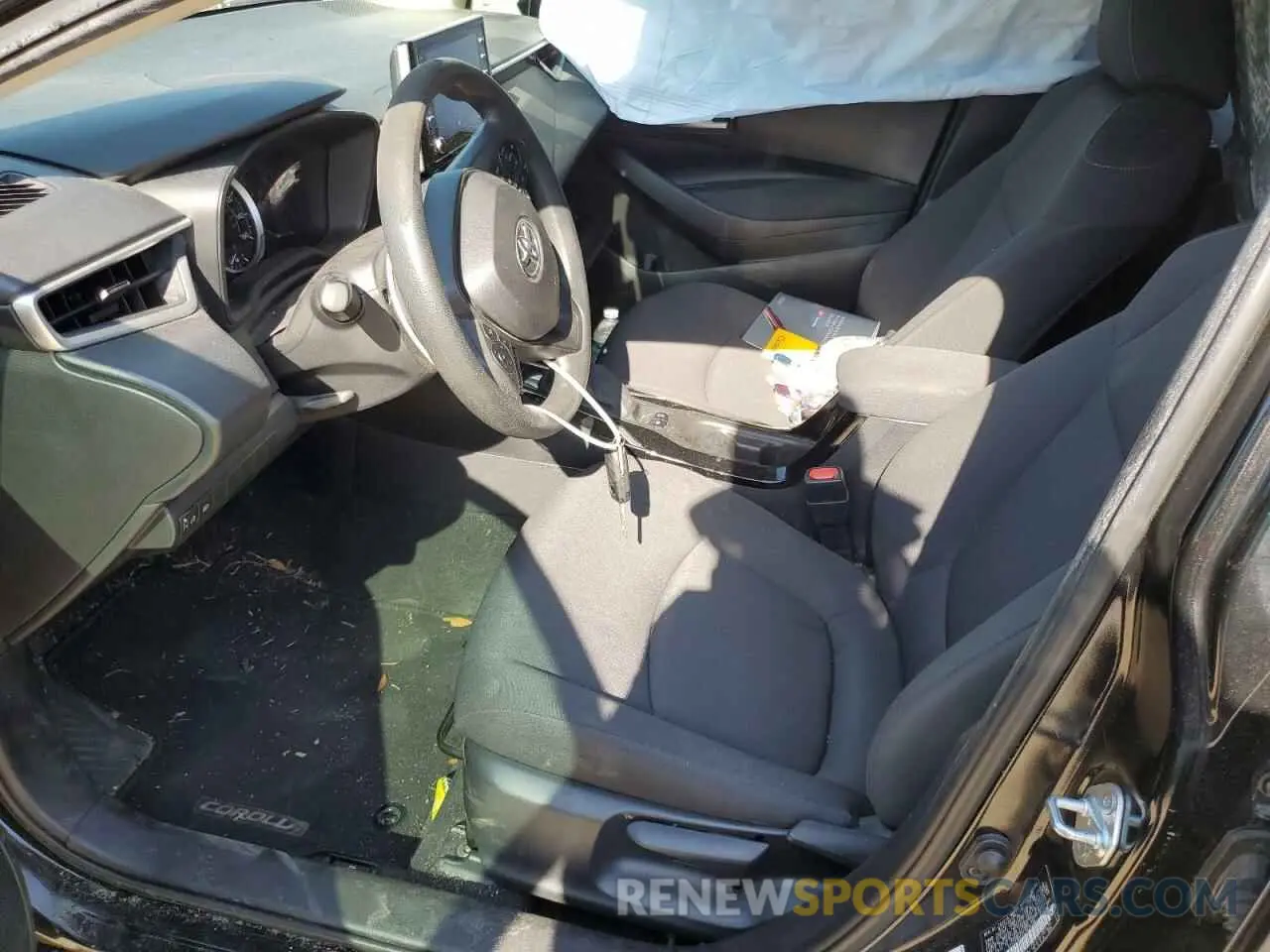 7 Photograph of a damaged car 5YFEPRAE5LP076386 TOYOTA COROLLA 2020