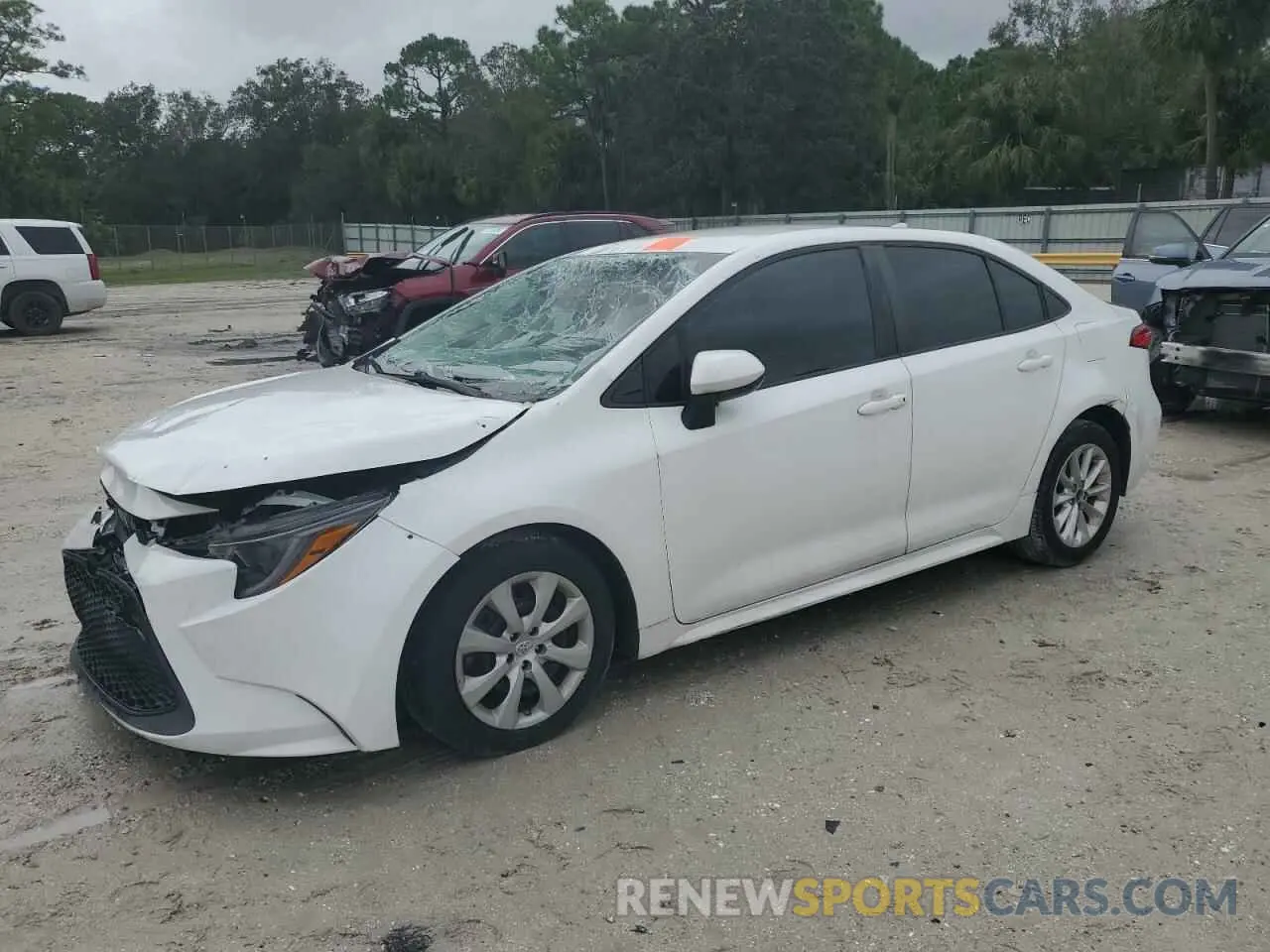 1 Photograph of a damaged car 5YFEPRAE5LP076887 TOYOTA COROLLA 2020
