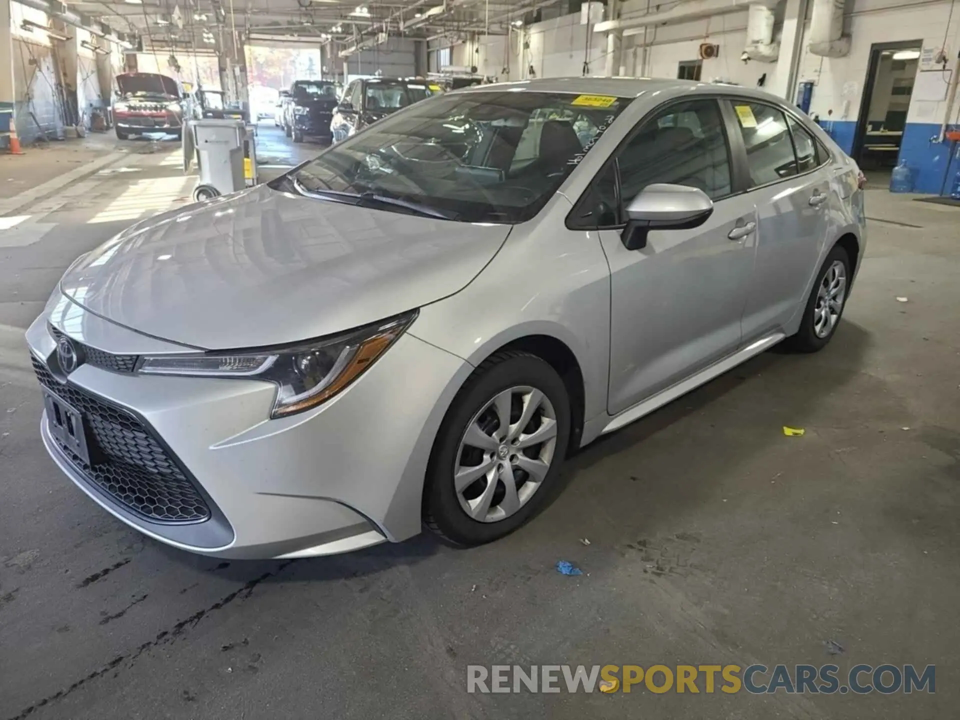 4 Photograph of a damaged car 5YFEPRAE5LP098081 TOYOTA COROLLA 2020