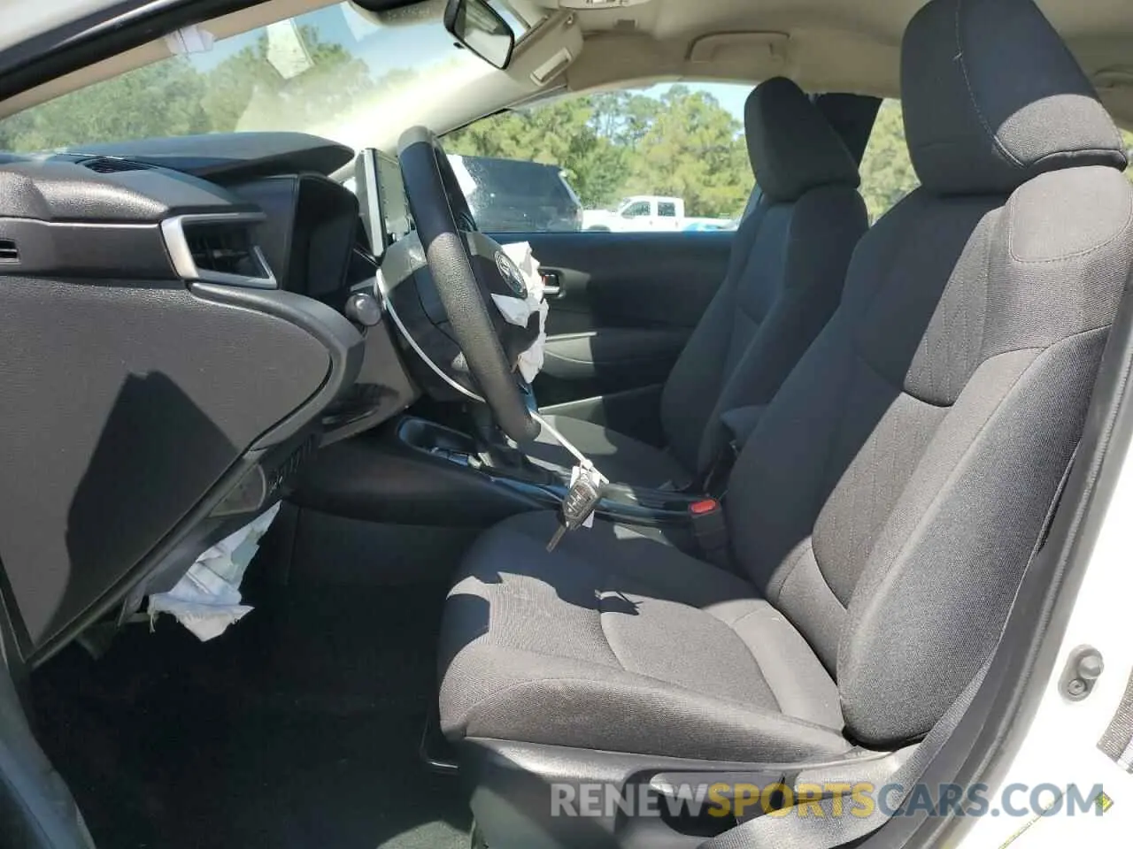 7 Photograph of a damaged car 5YFEPRAE5LP102629 TOYOTA COROLLA 2020