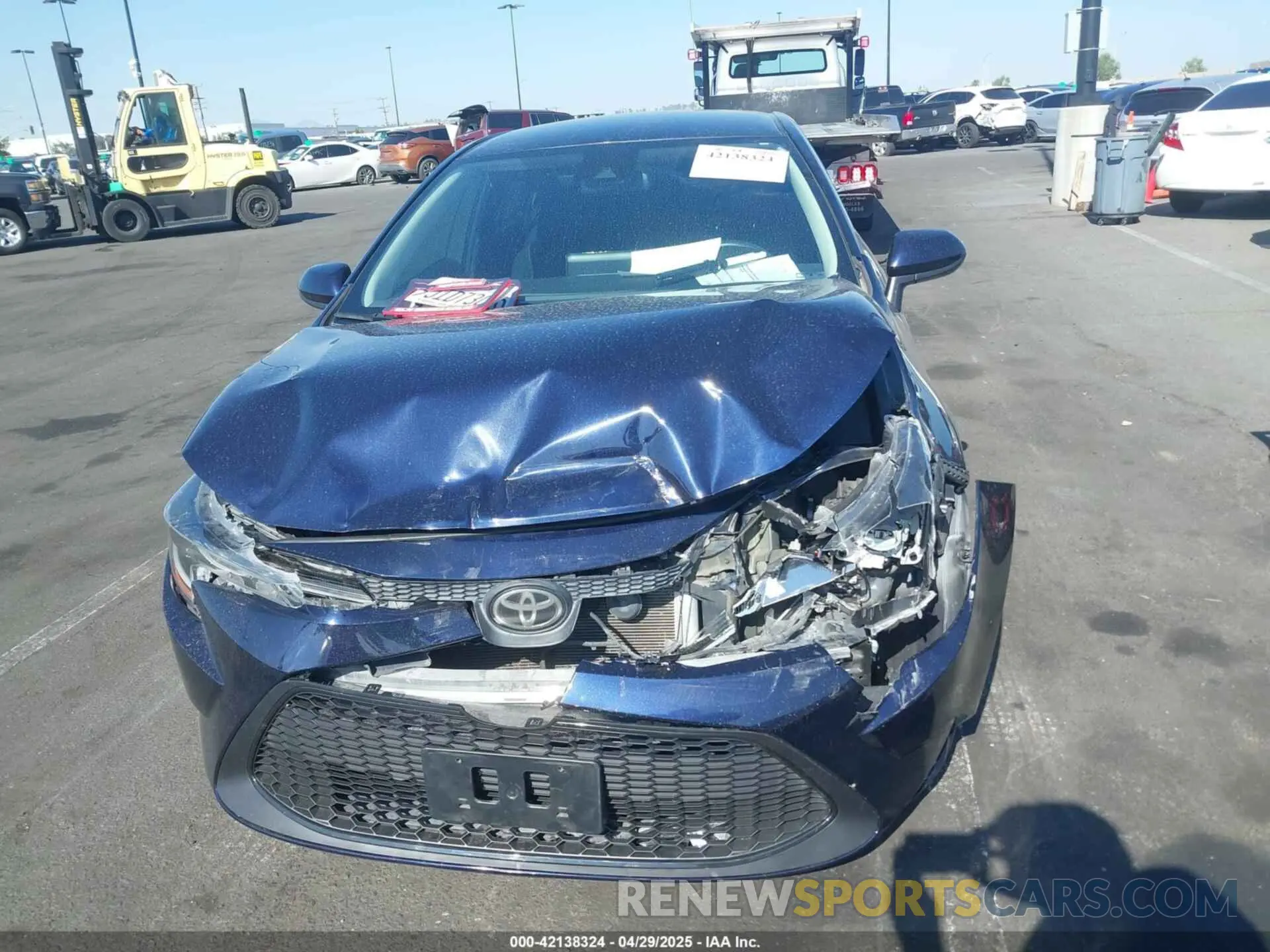 12 Photograph of a damaged car 5YFEPRAE5LP104462 TOYOTA COROLLA 2020