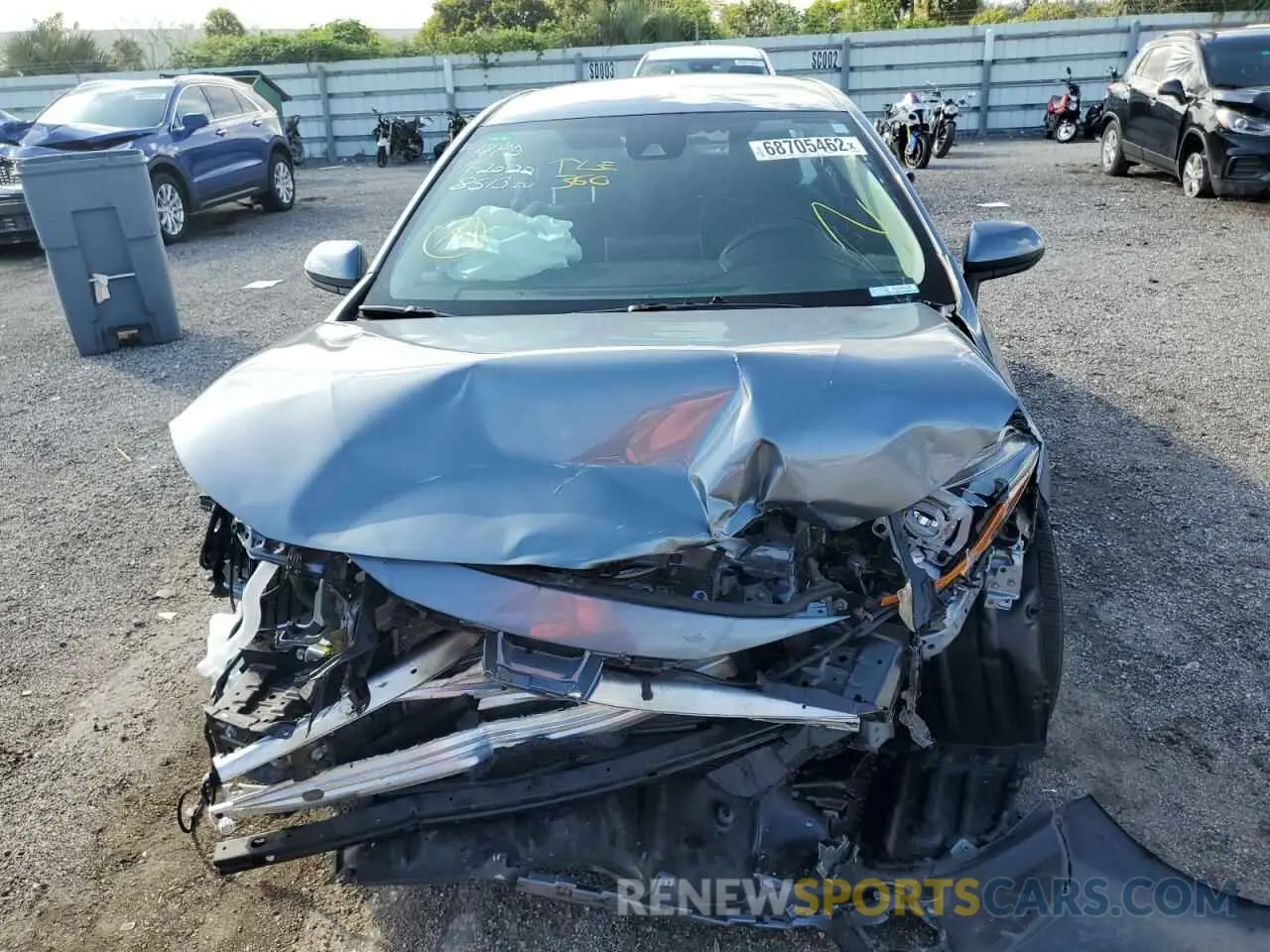 5 Photograph of a damaged car 5YFEPRAE5LP108513 TOYOTA COROLLA 2020