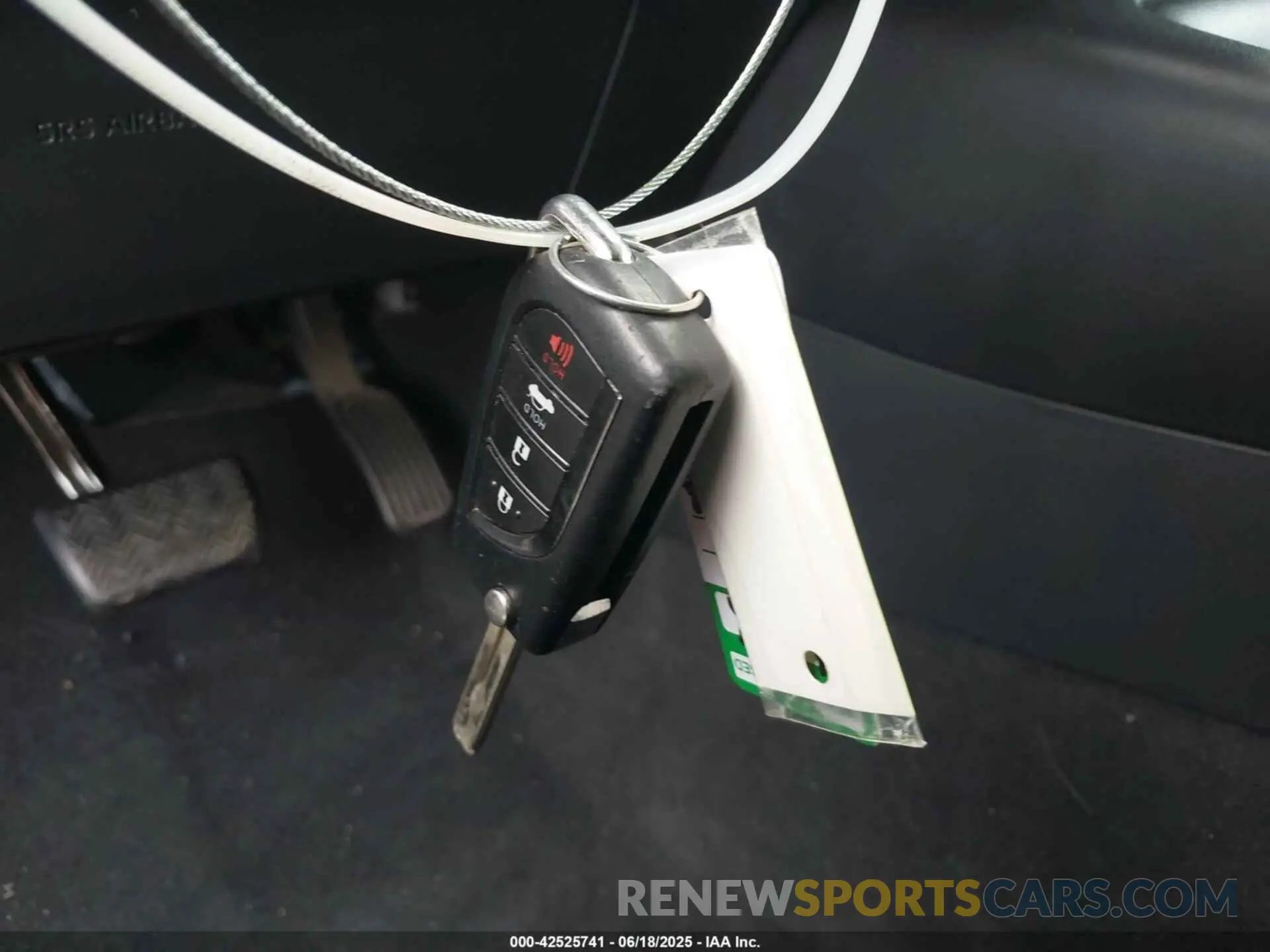 11 Photograph of a damaged car 5YFEPRAE5LP112738 TOYOTA COROLLA 2020