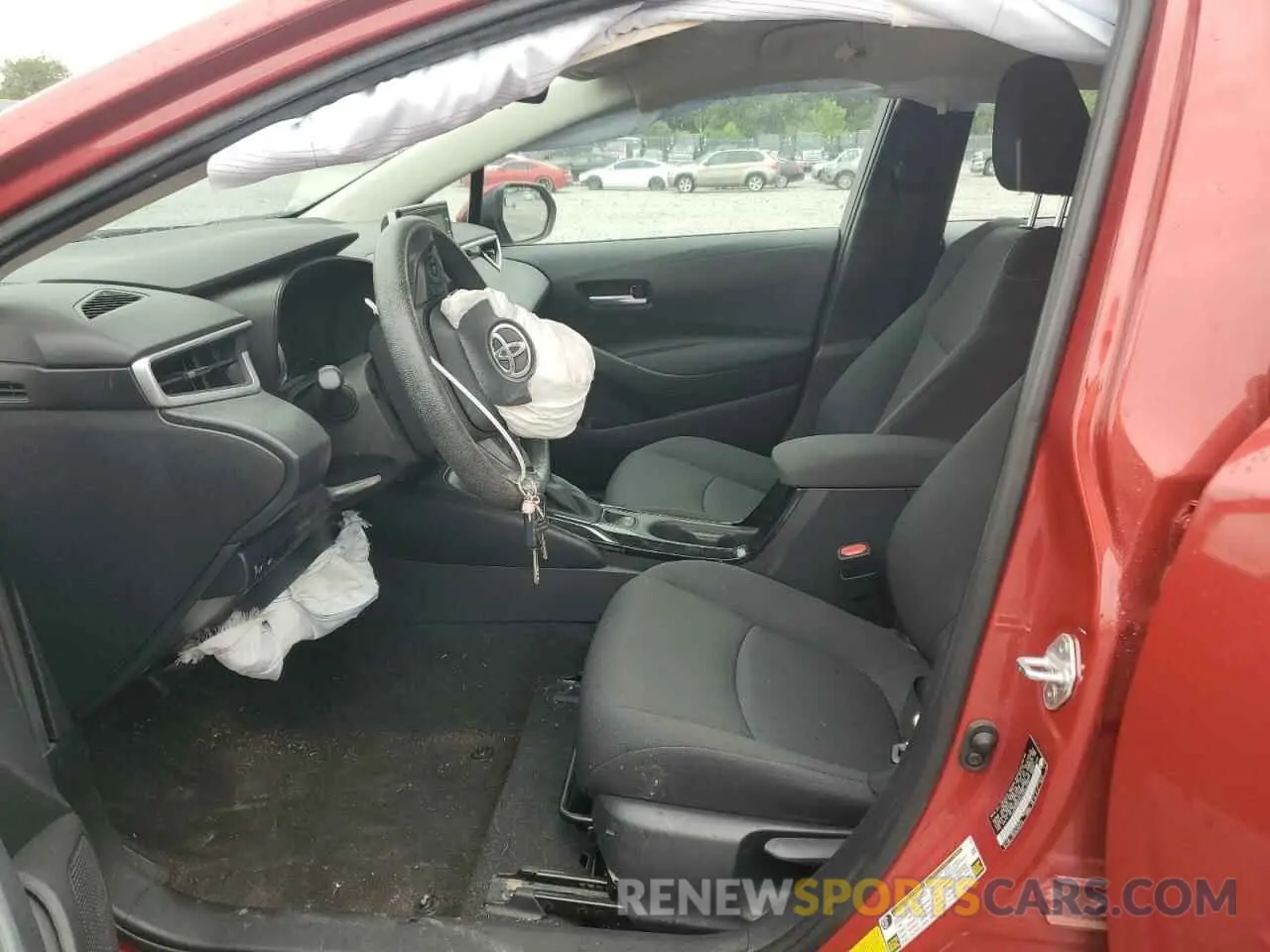 7 Photograph of a damaged car 5YFEPRAE5LP114229 TOYOTA COROLLA 2020