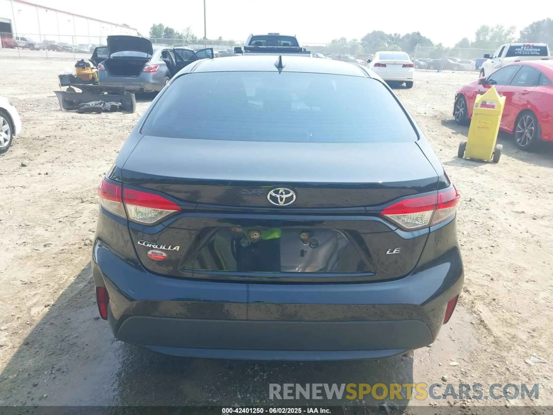 17 Photograph of a damaged car 5YFEPRAE5LP128468 TOYOTA COROLLA 2020