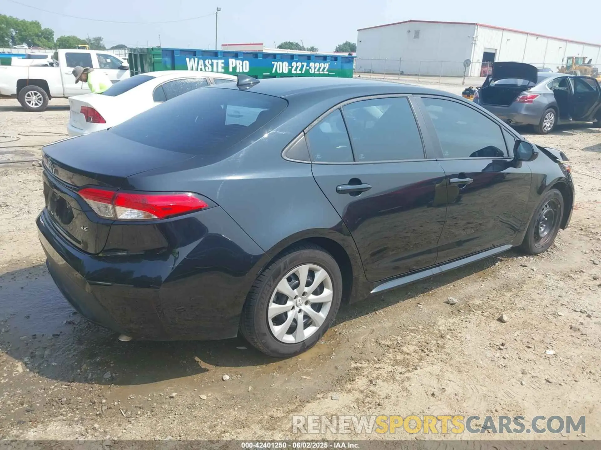 4 Photograph of a damaged car 5YFEPRAE5LP128468 TOYOTA COROLLA 2020