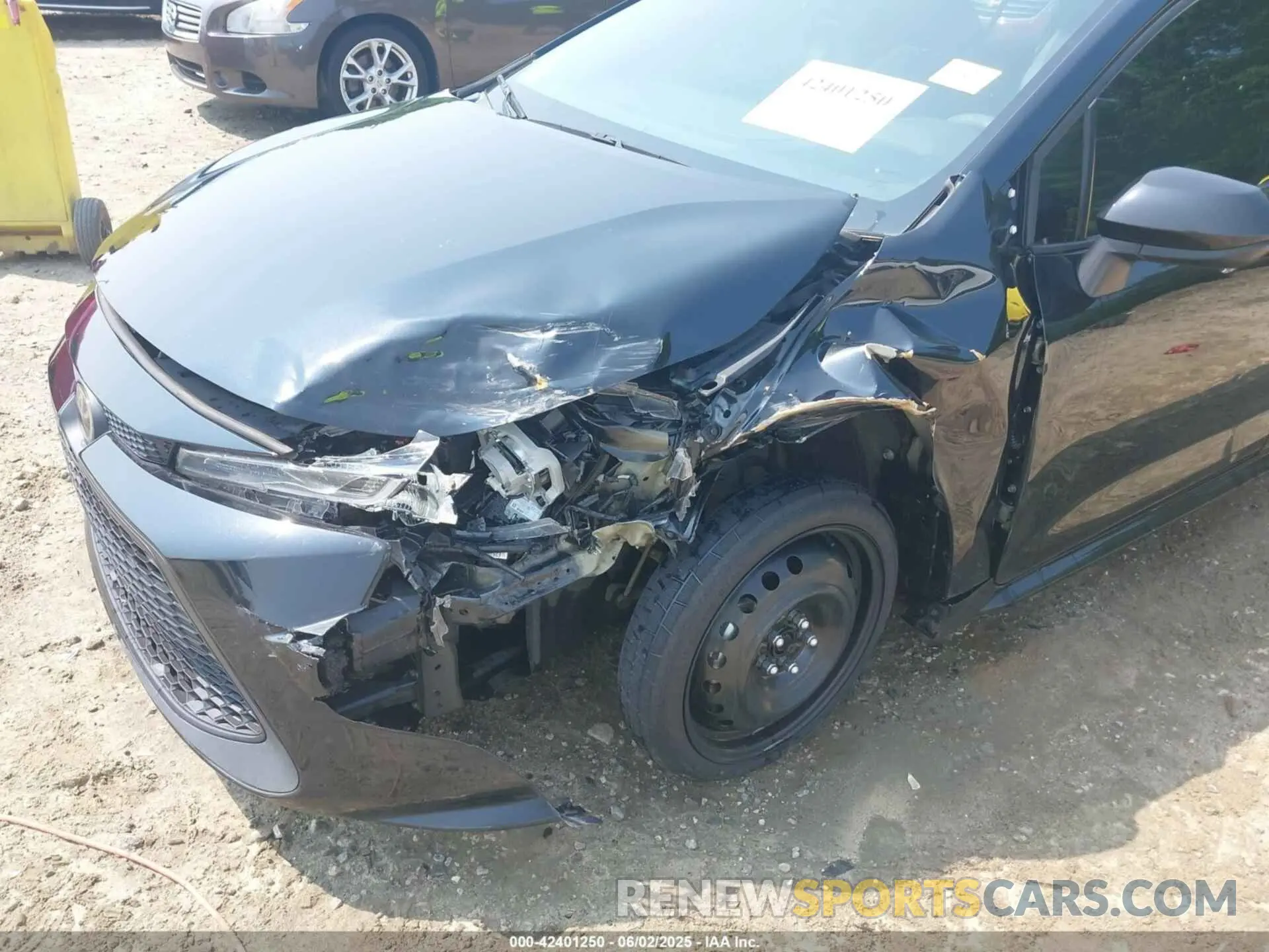 6 Photograph of a damaged car 5YFEPRAE5LP128468 TOYOTA COROLLA 2020