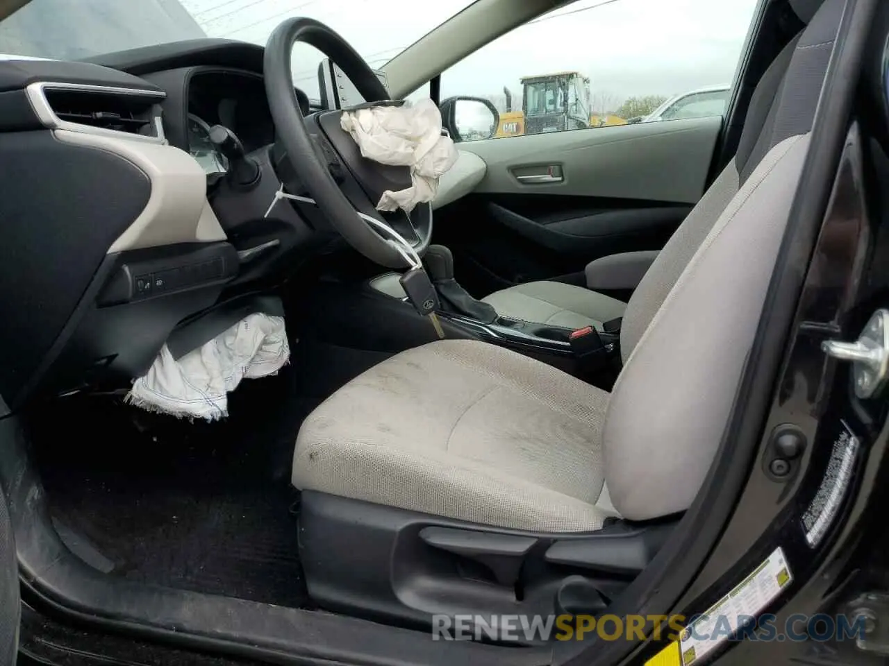 7 Photograph of a damaged car 5YFEPRAE5LP132892 TOYOTA COROLLA 2020