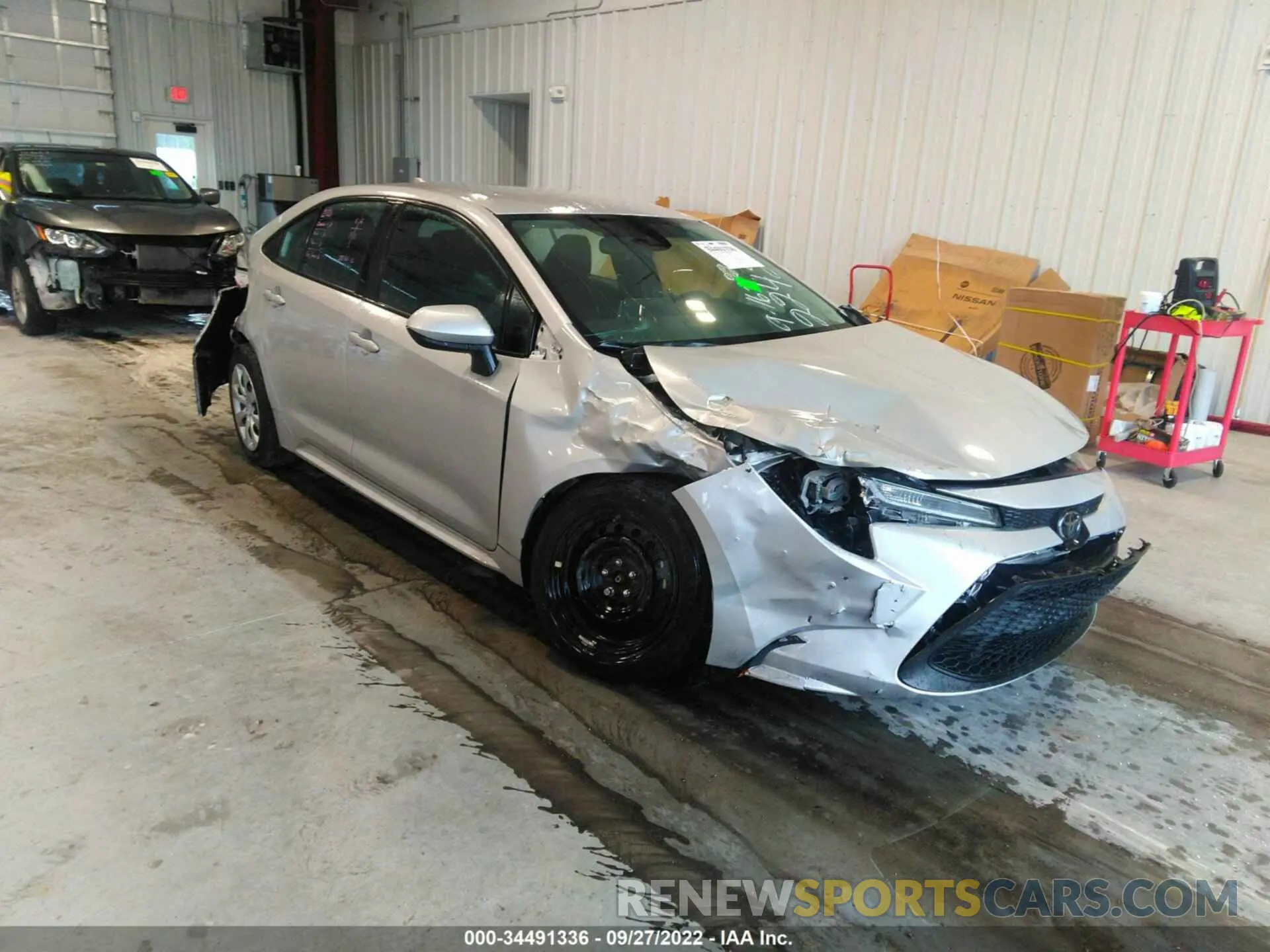 1 Photograph of a damaged car 5YFEPRAE5LP142242 TOYOTA COROLLA 2020